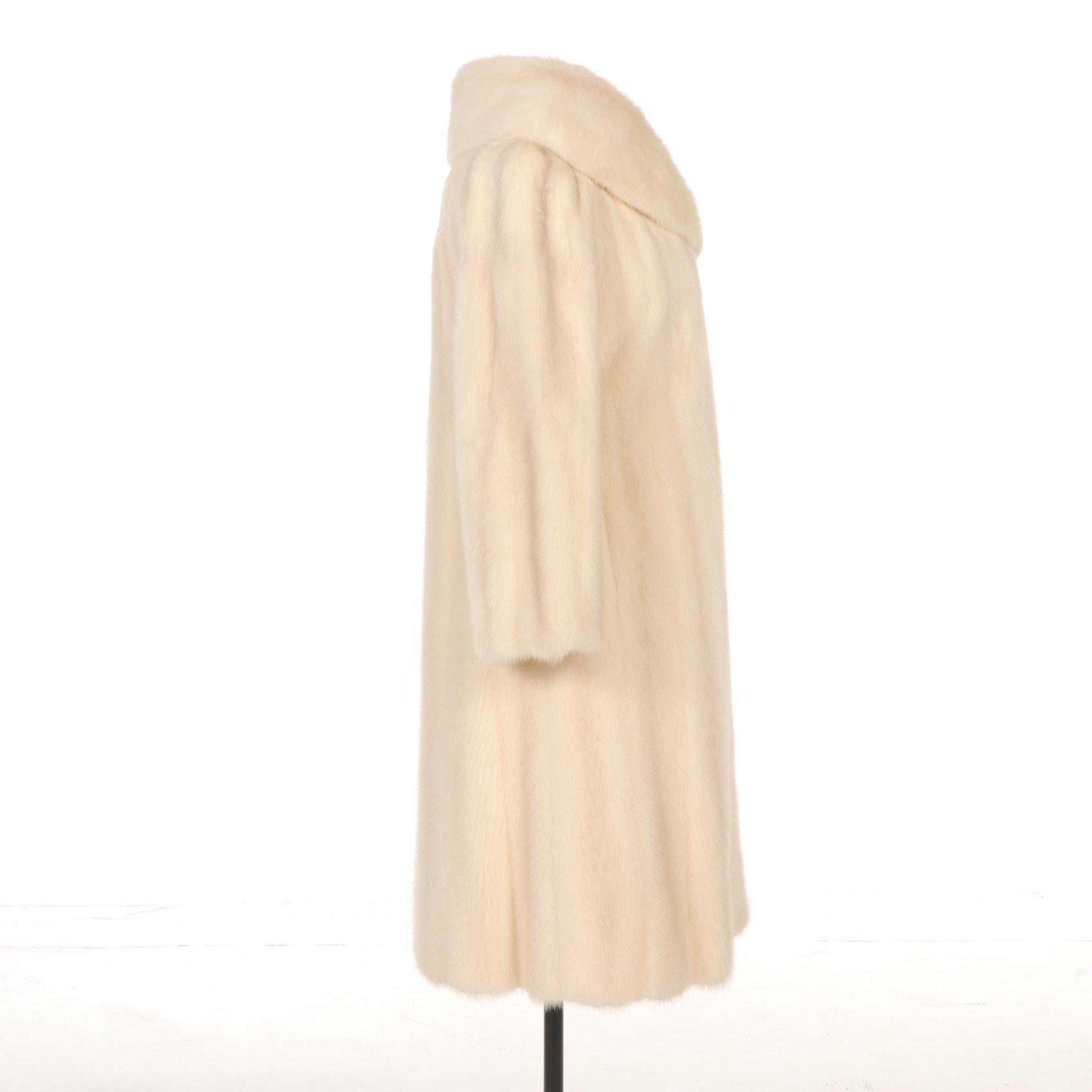 Tourmaline Mink Fur Coat With Shawl Collar, Mid to Late 20th Century