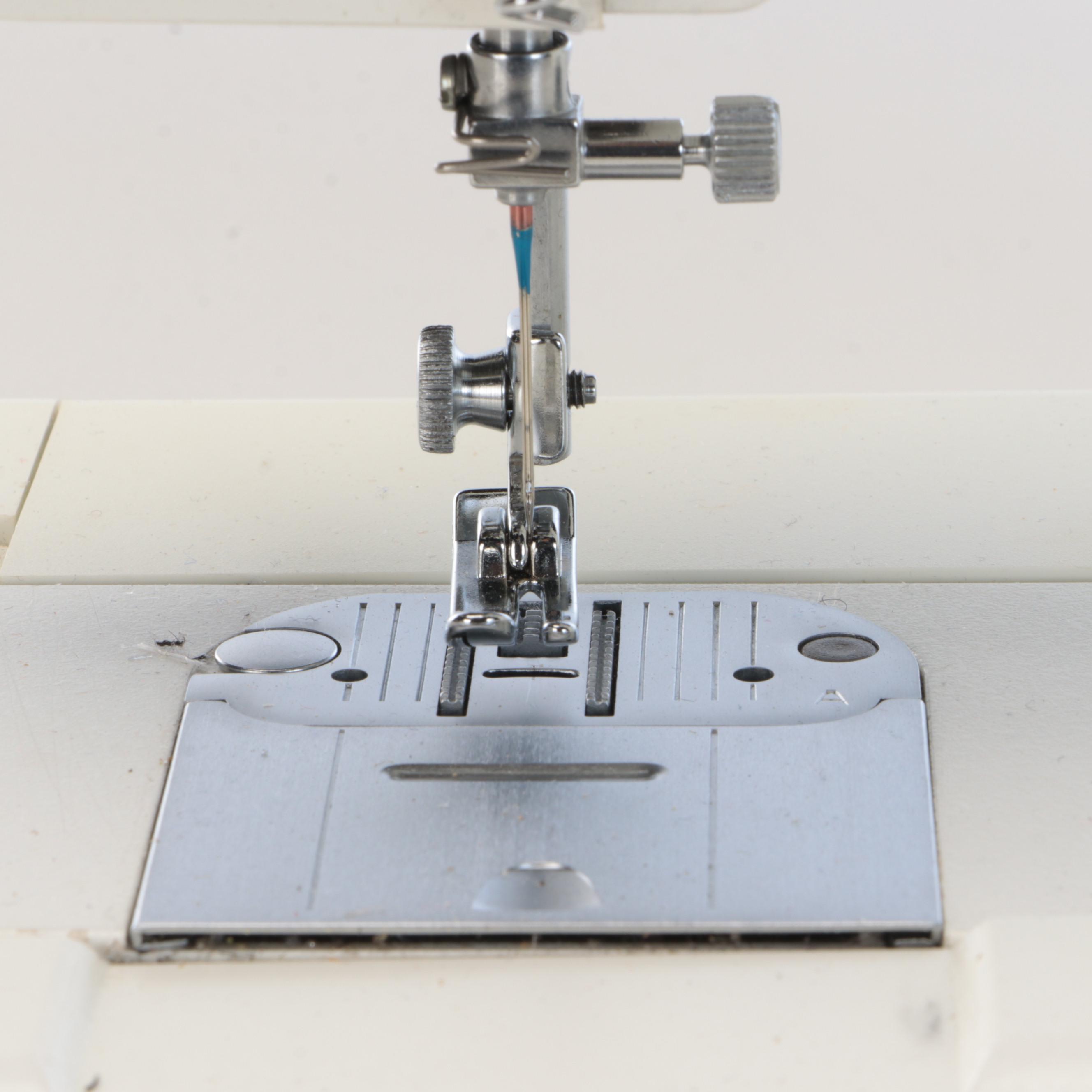Singer 4830 C Electronic Control Sewing Machine