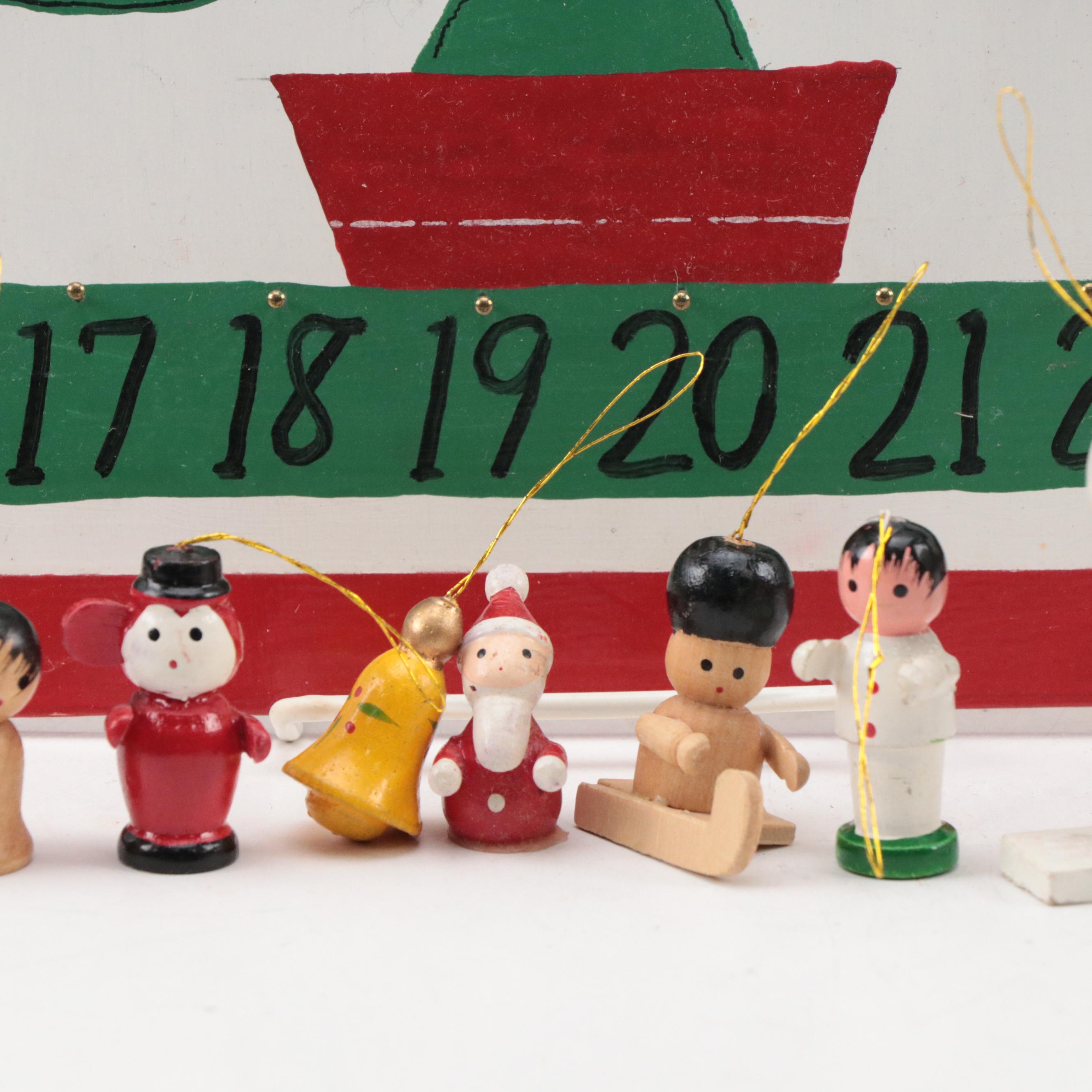 Wooden 25 Days of Christmas Peg Advent Calendar