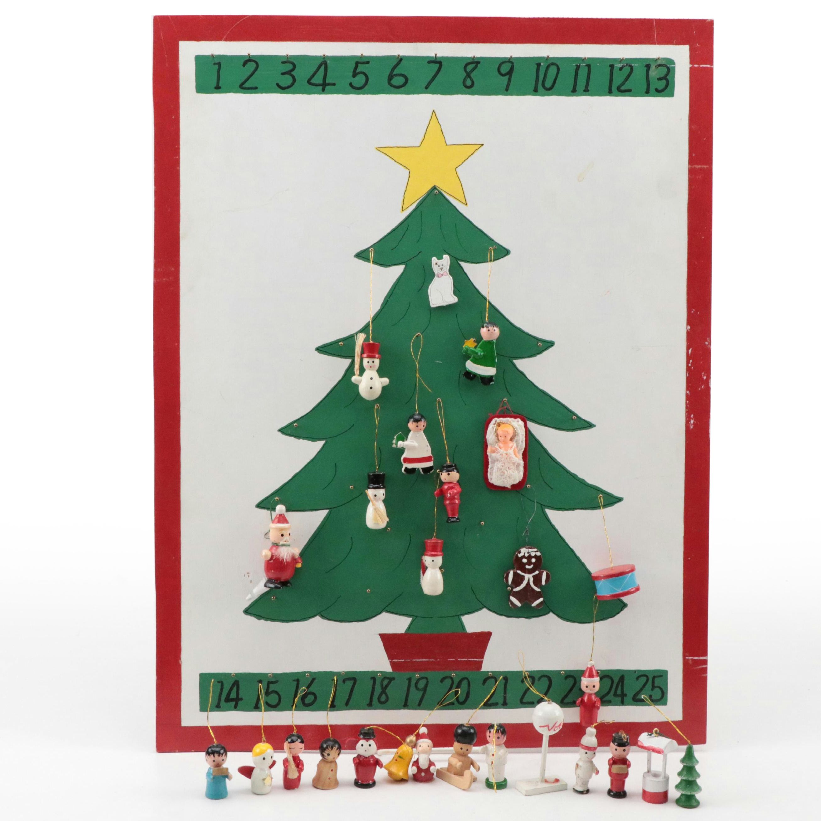 Wooden 25 Days of Christmas Peg Advent Calendar