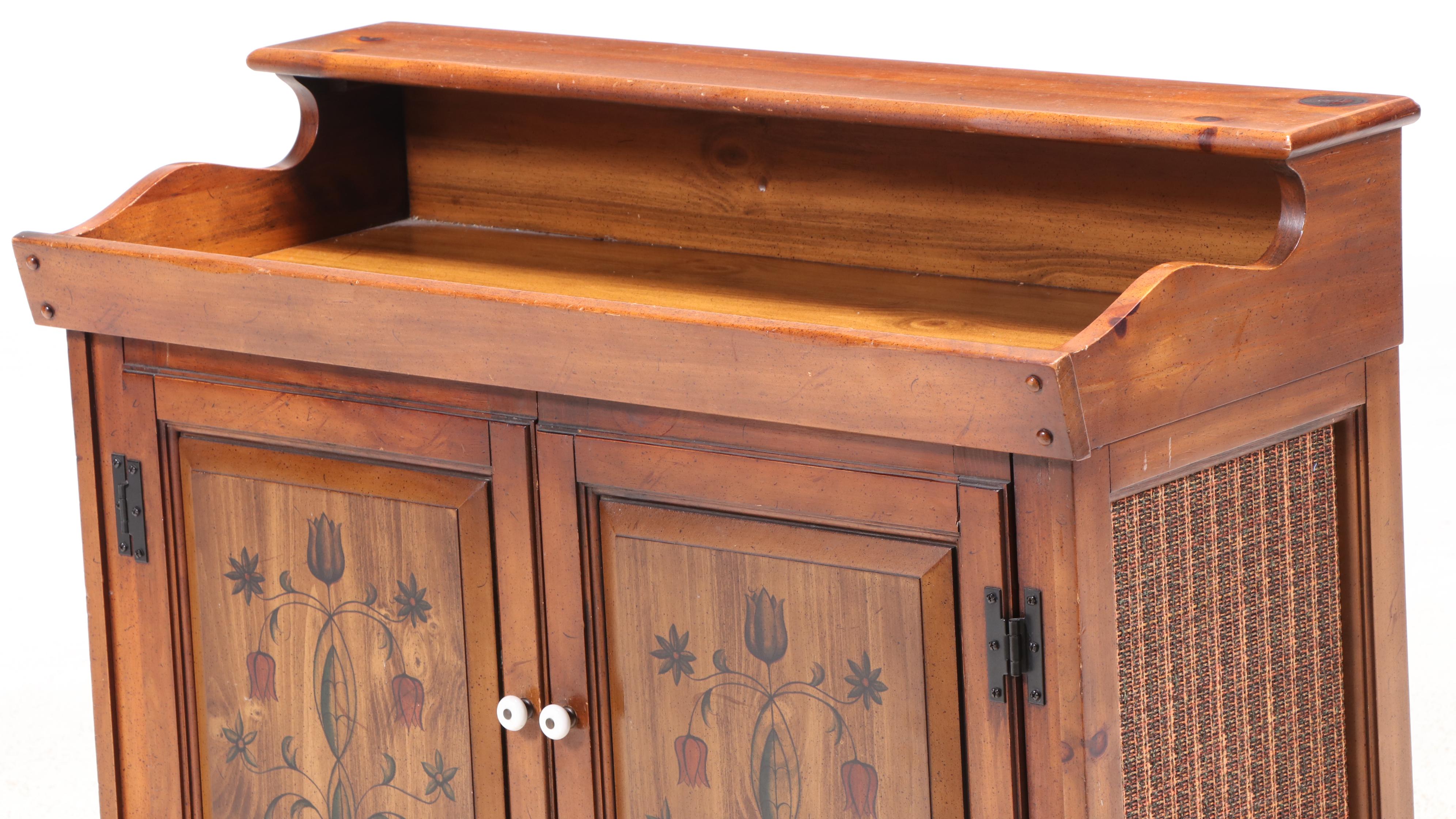 Magnavox Pennsylvania Dutch Style Pine Dry Sink Stereo Cabinet