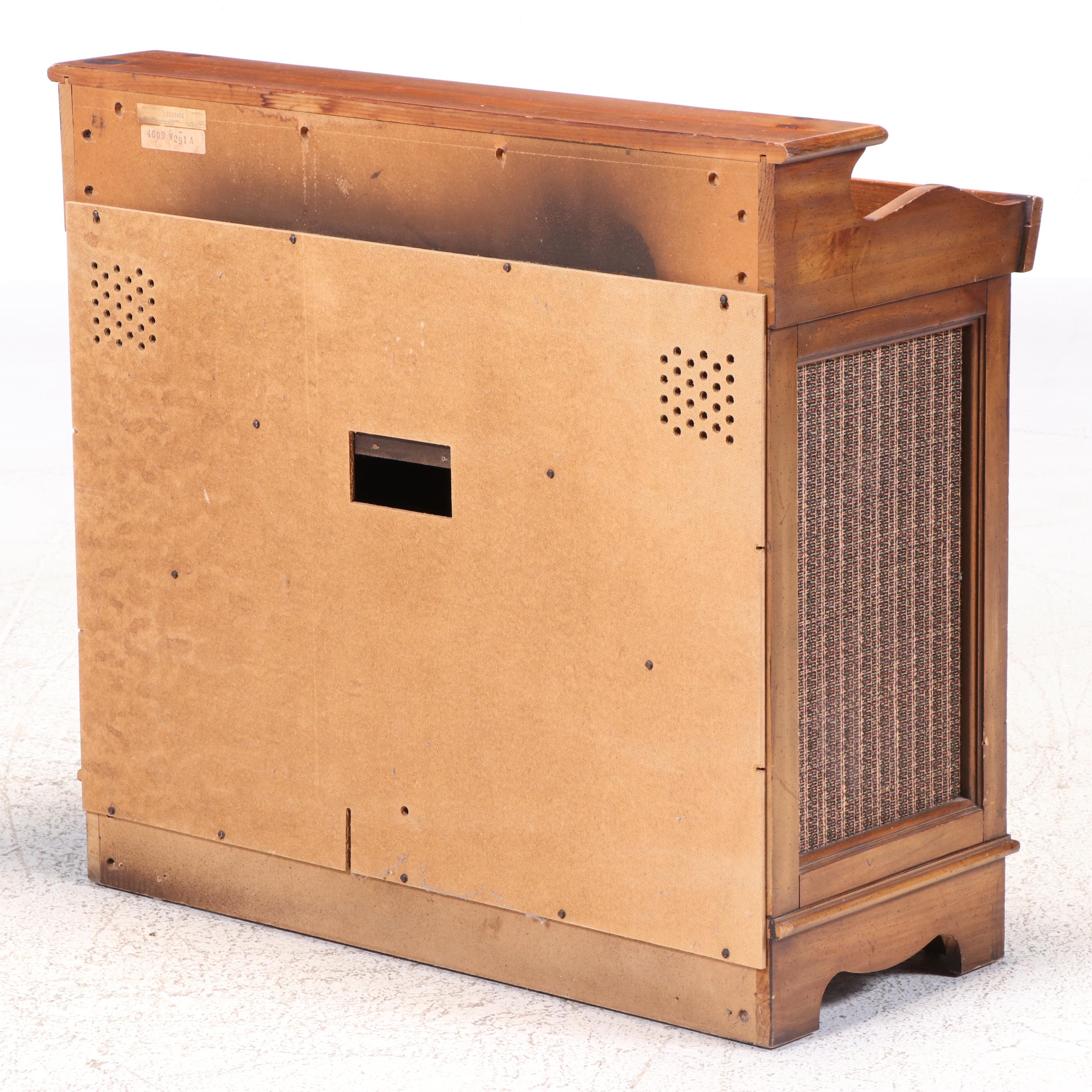 Magnavox Pennsylvania Dutch Style Pine Dry Sink Stereo Cabinet