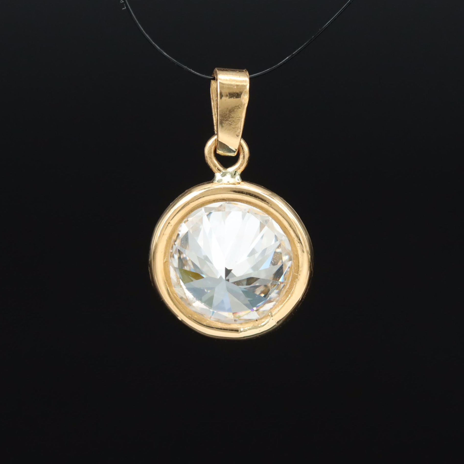 14K 3.09 CT Lab Grown Diamond Pendant with IGI Report