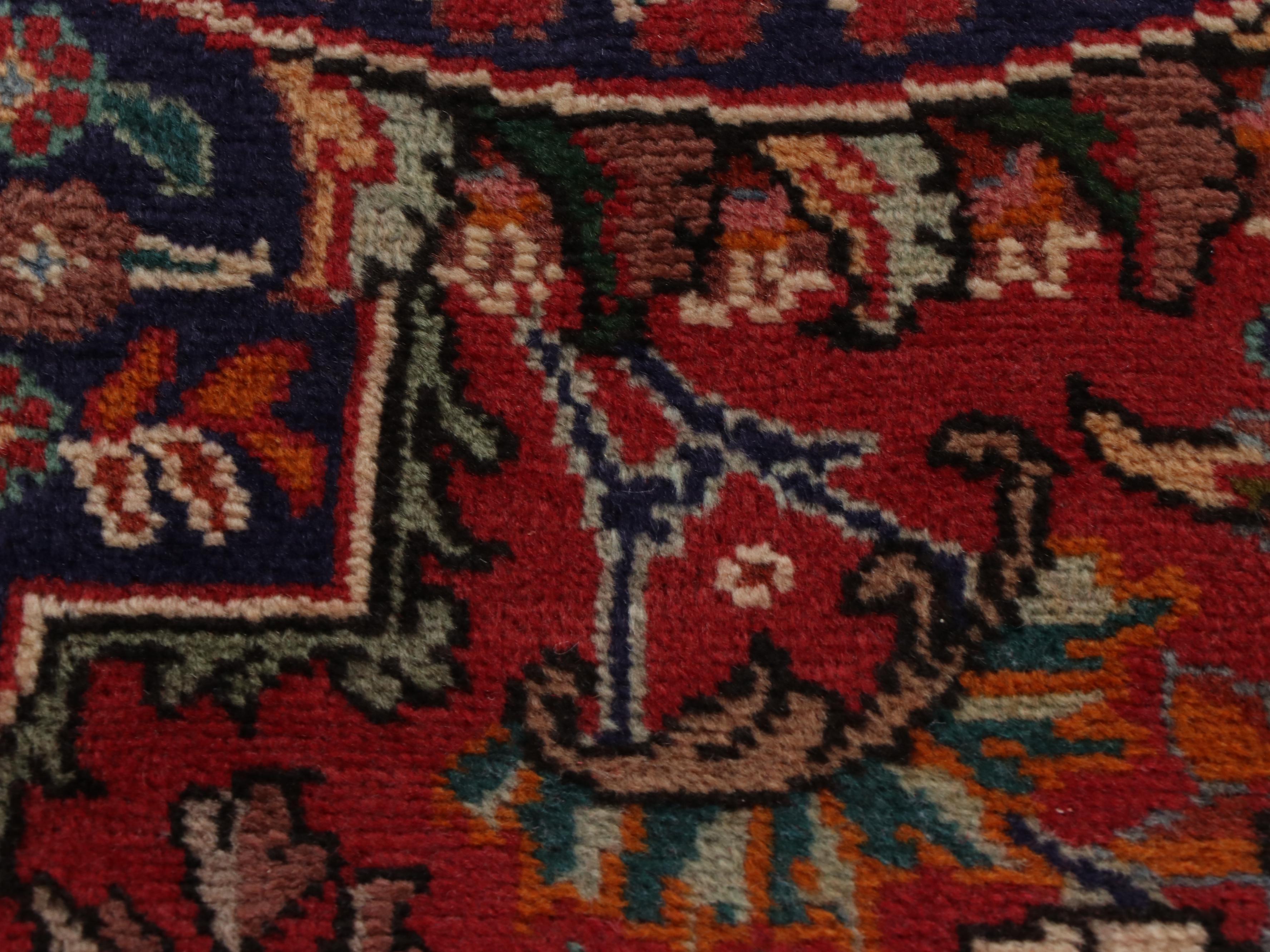 9'8 x 12'8 Hand-Knotted Persian Arak Room Sized Rug