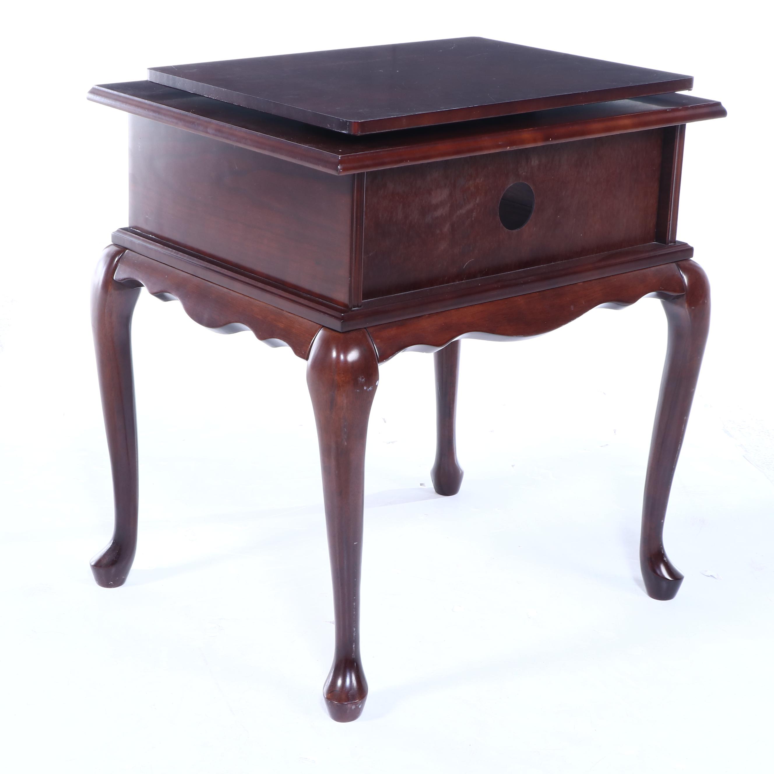 The Bombay Company Queen Anne Style Television Table with Rotating Top