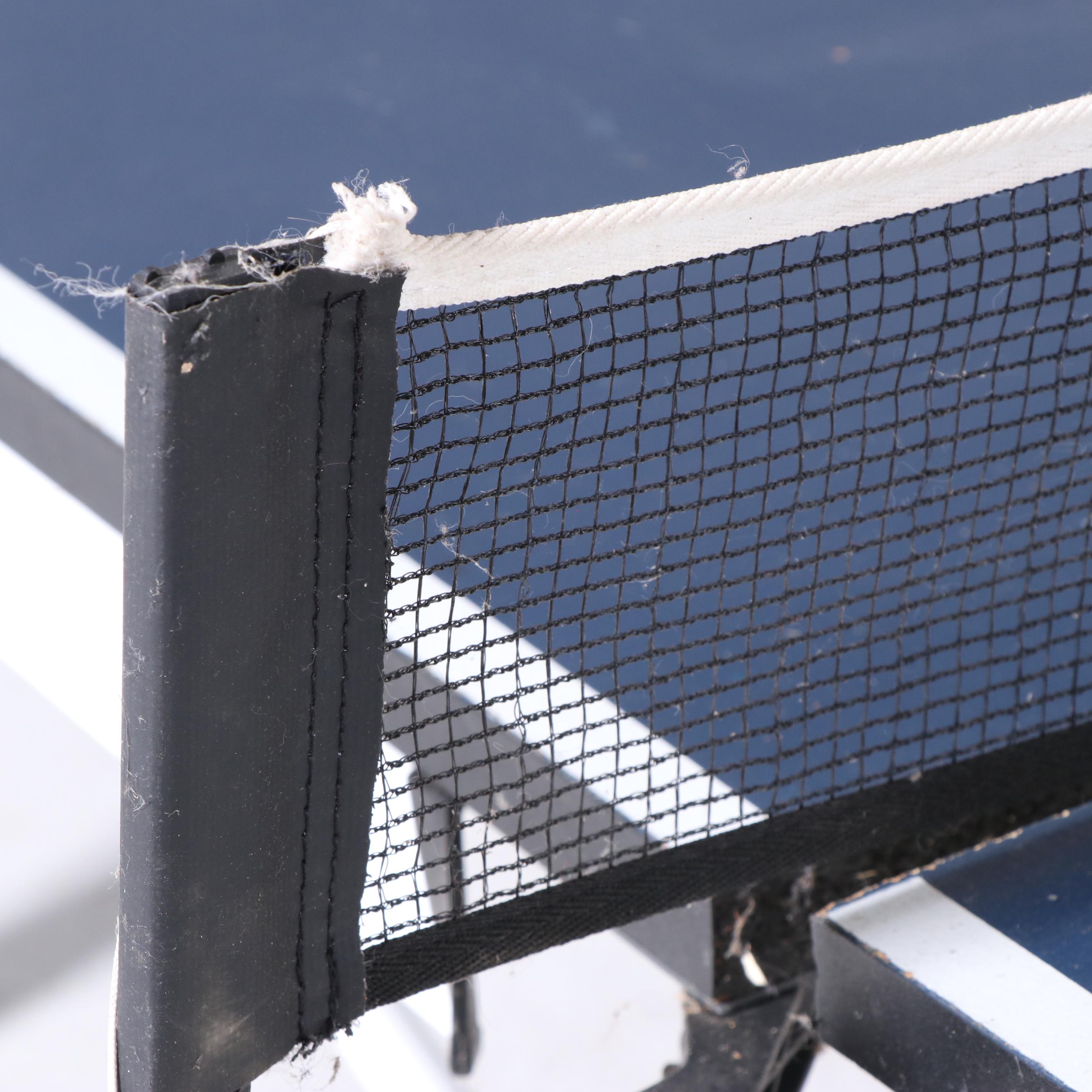 Stiga Model T8742 Ping-Pong Table