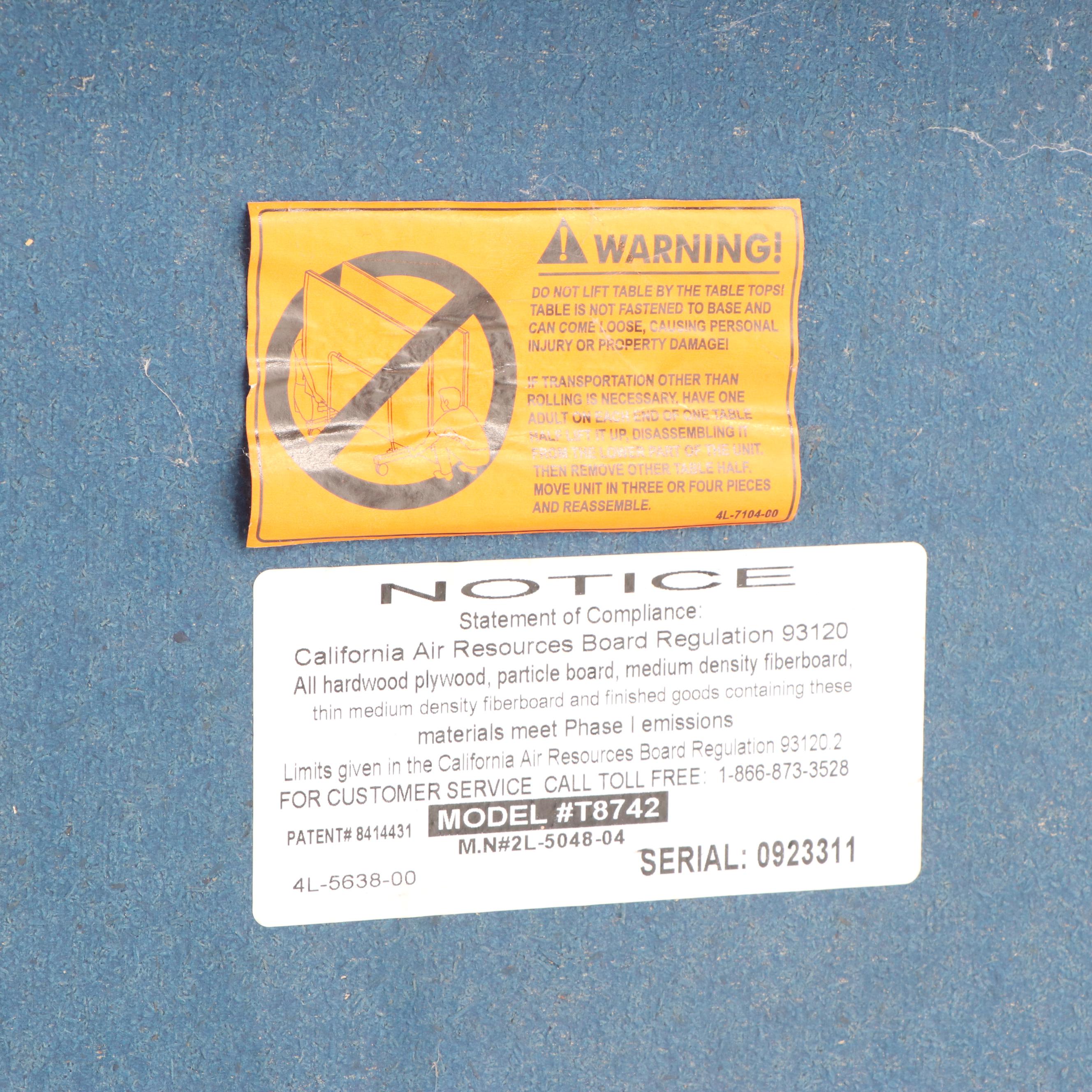 Stiga Model T8742 Ping-Pong Table