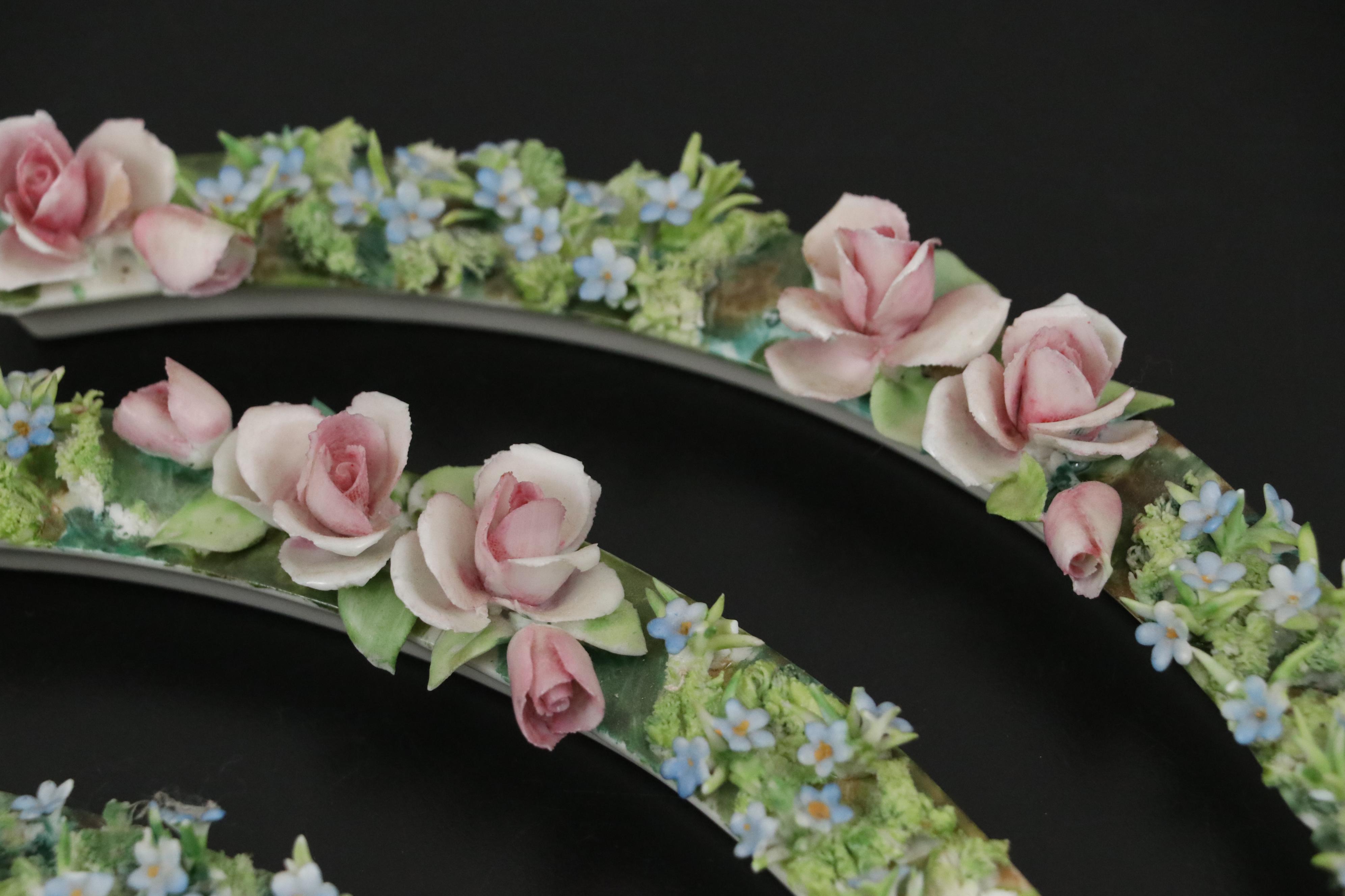 Sandziell, Höffner & Co Centerpiece Candlesticks and Ring with Other Flowers