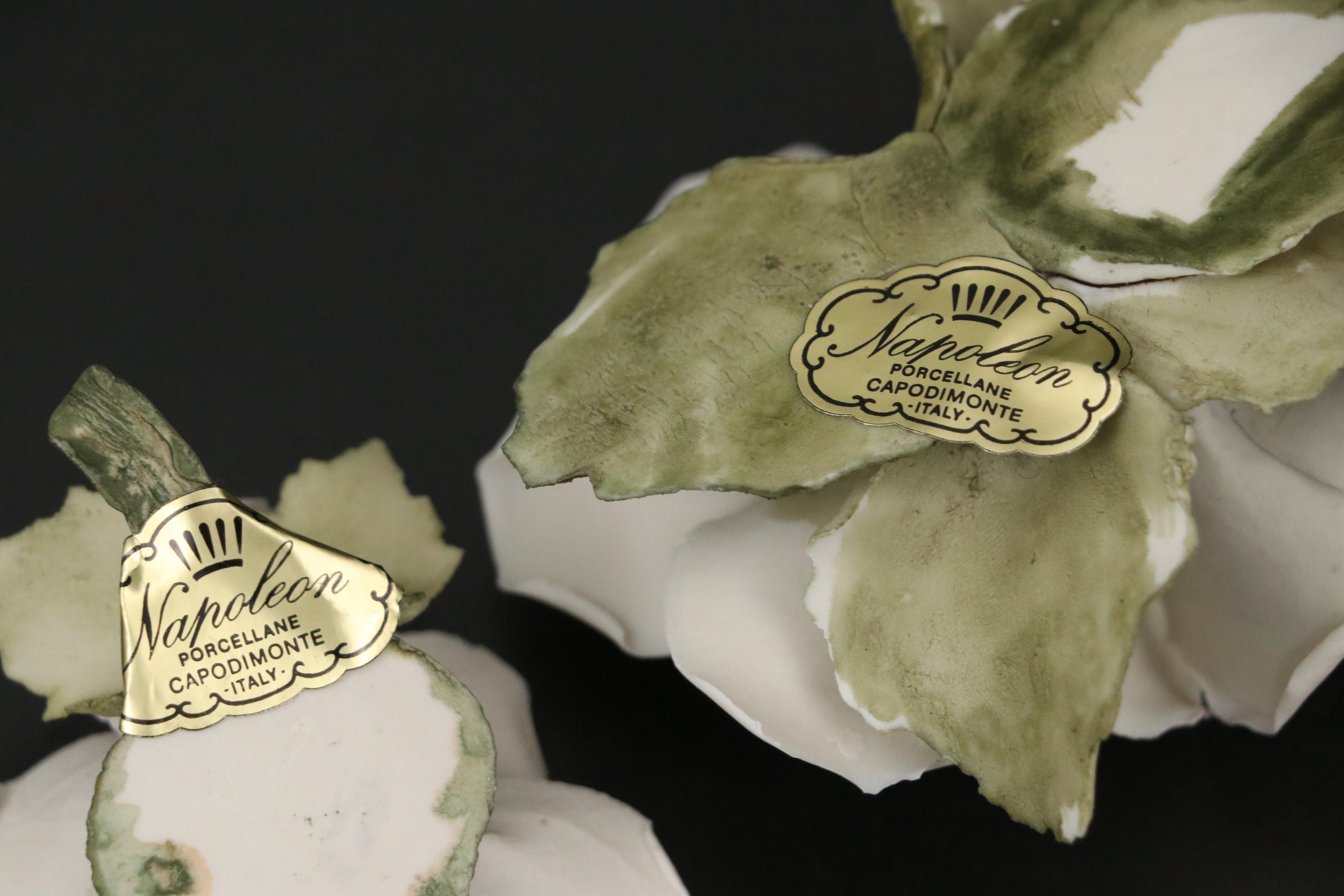 Sandziell, Höffner & Co Centerpiece Candlesticks and Ring with Other Flowers