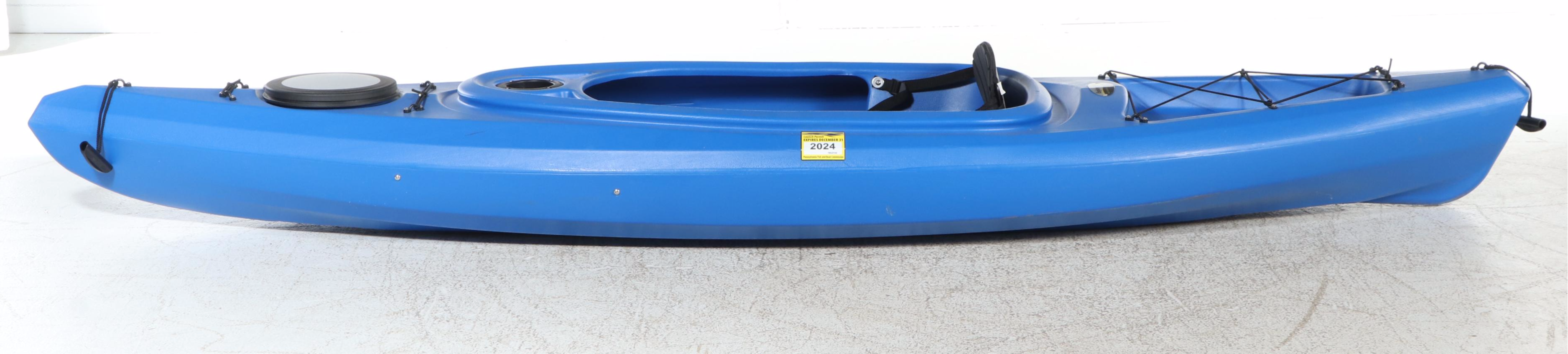 Future Beach Explorer 10.4 Kayak in Blue