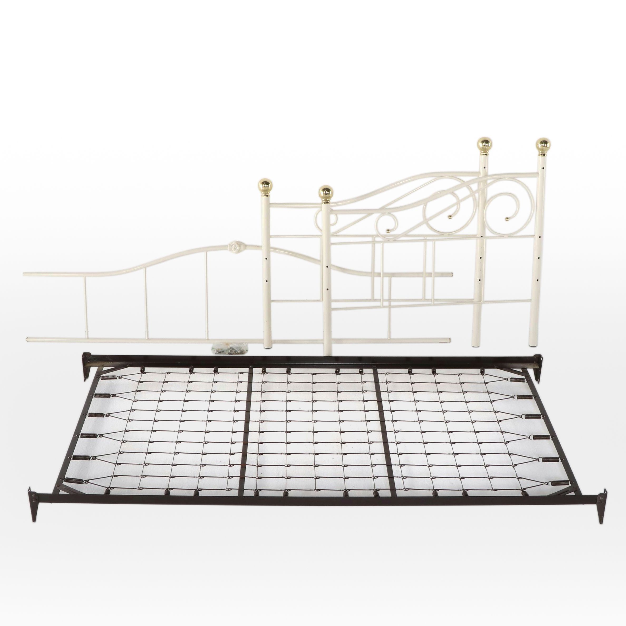 Victorian Style Painted Metal Day Bed Frame