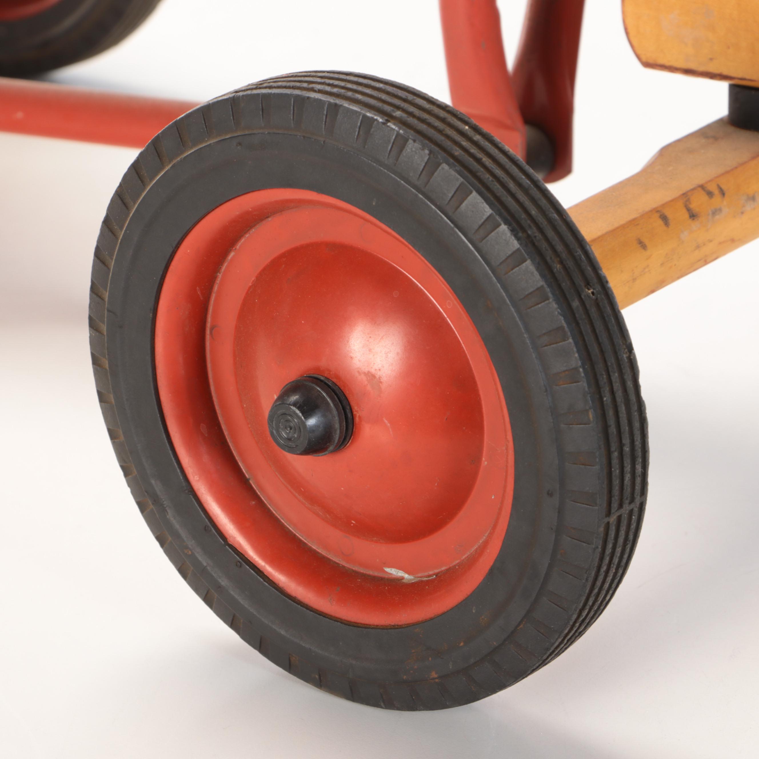Radio Flyer "Row-Cart" Riding Toy