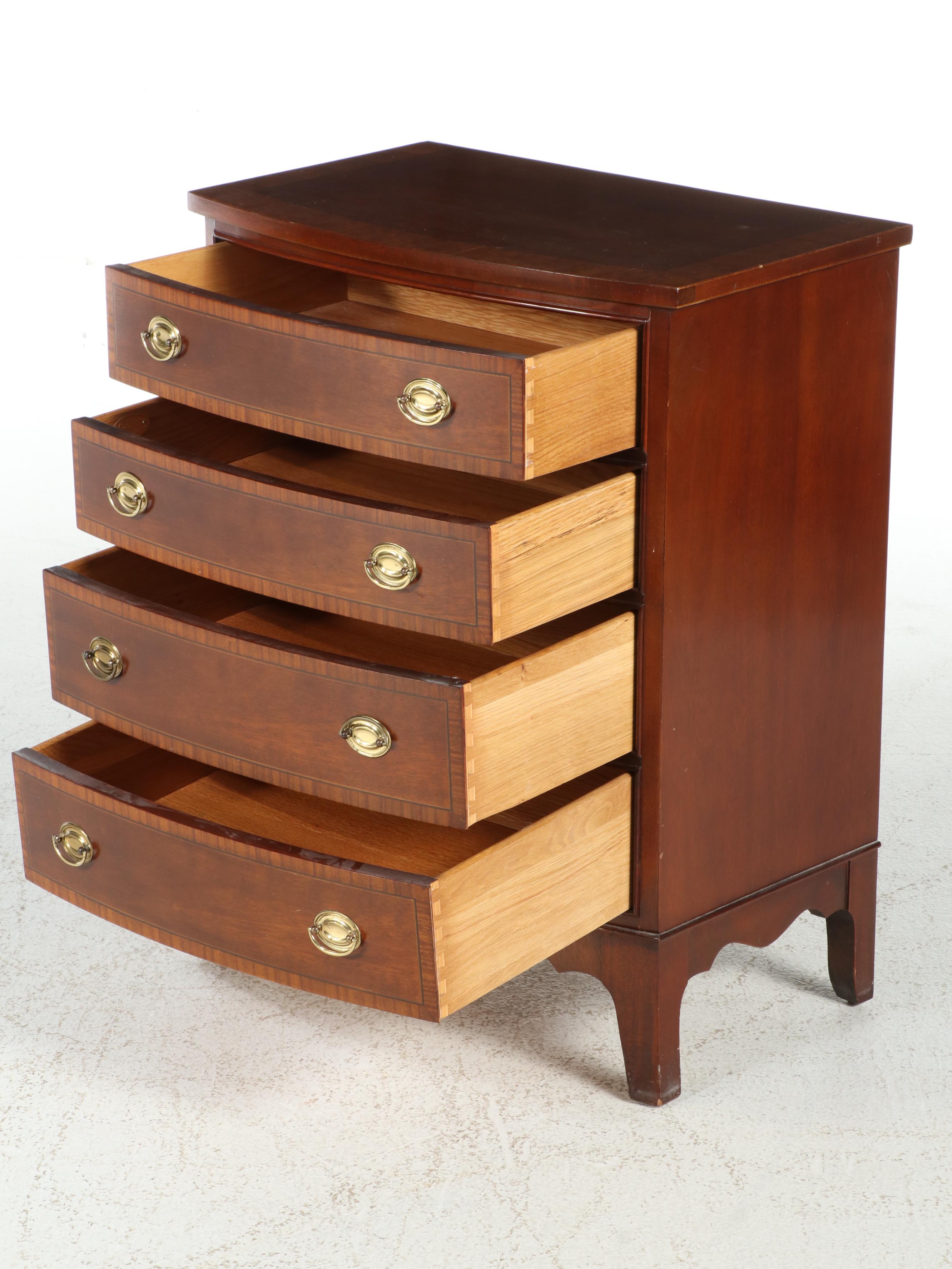 Councill Craftsman Hepplewhite Style Mahogany Side Chest of Drawers