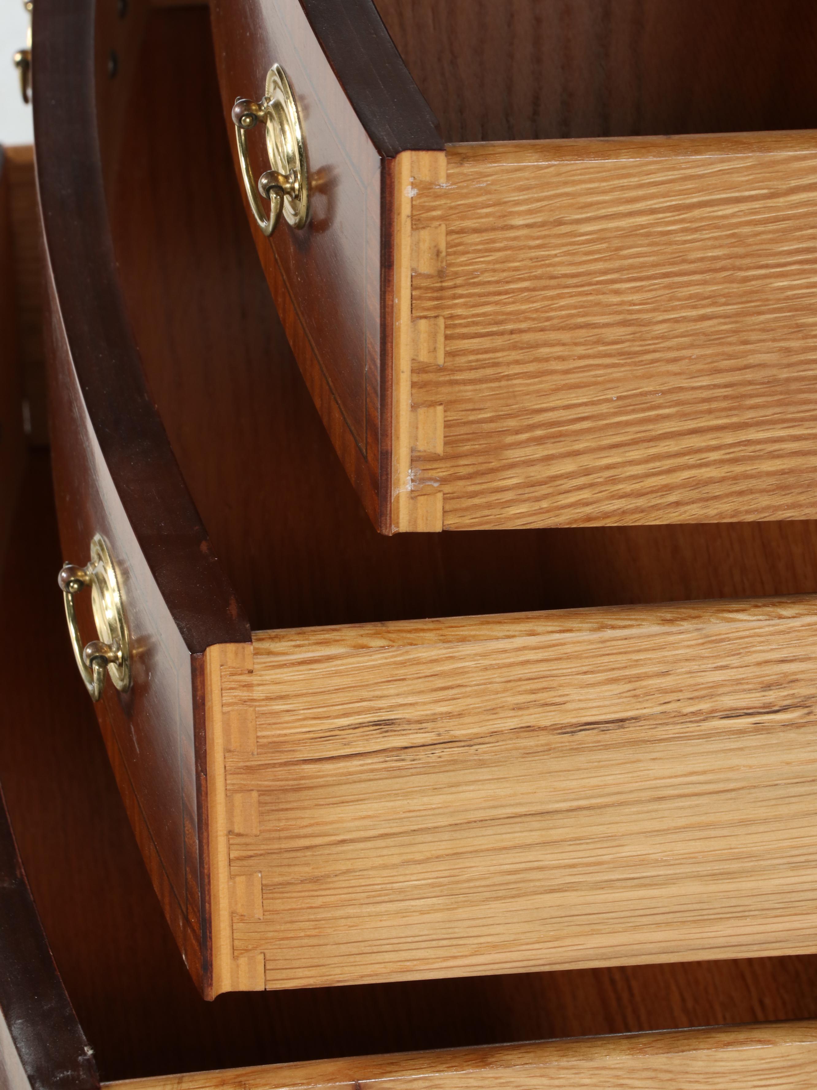 Councill Craftsman Hepplewhite Style Mahogany Side Chest of Drawers