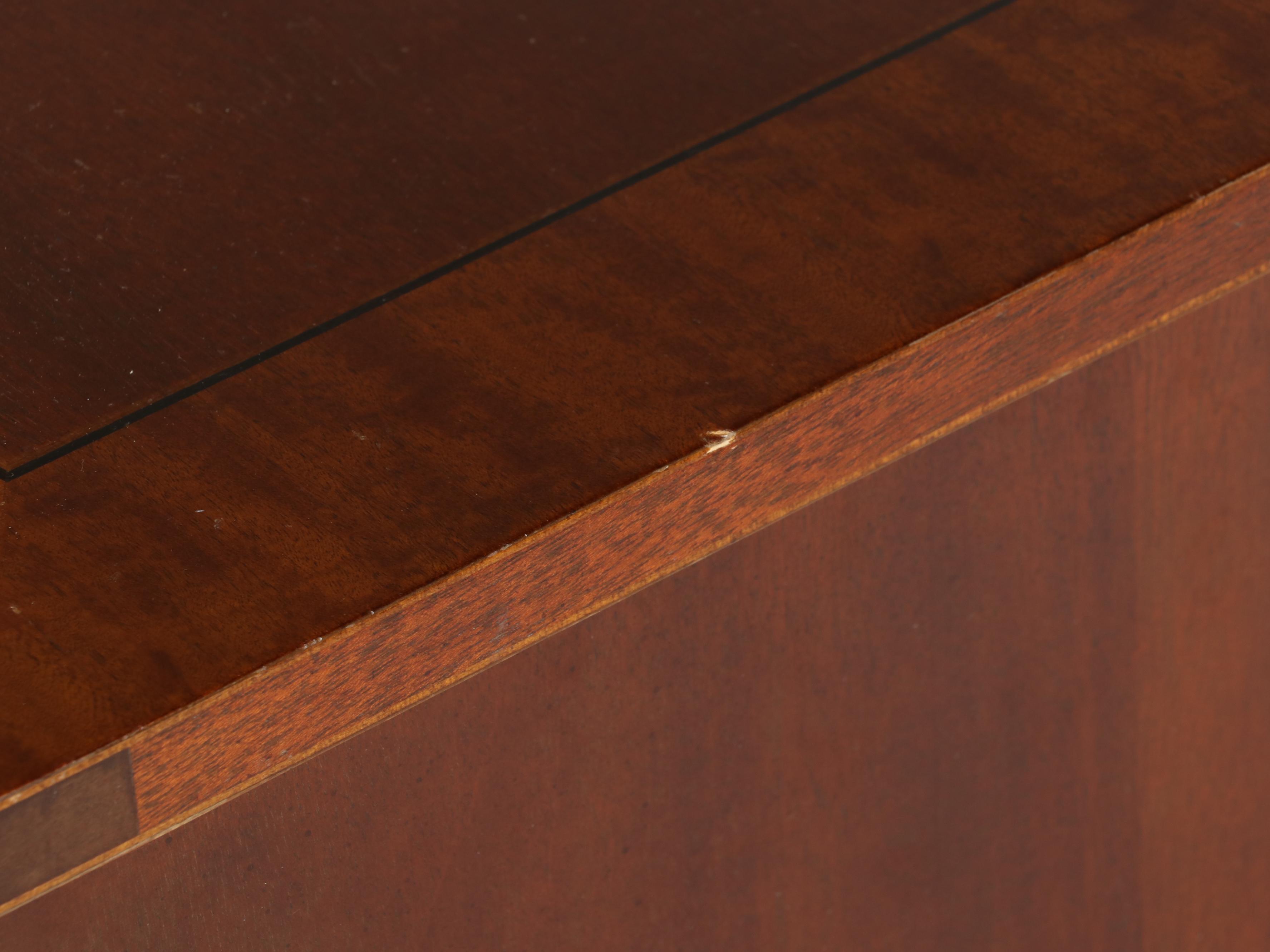 Councill Craftsman Hepplewhite Style Mahogany Side Chest of Drawers