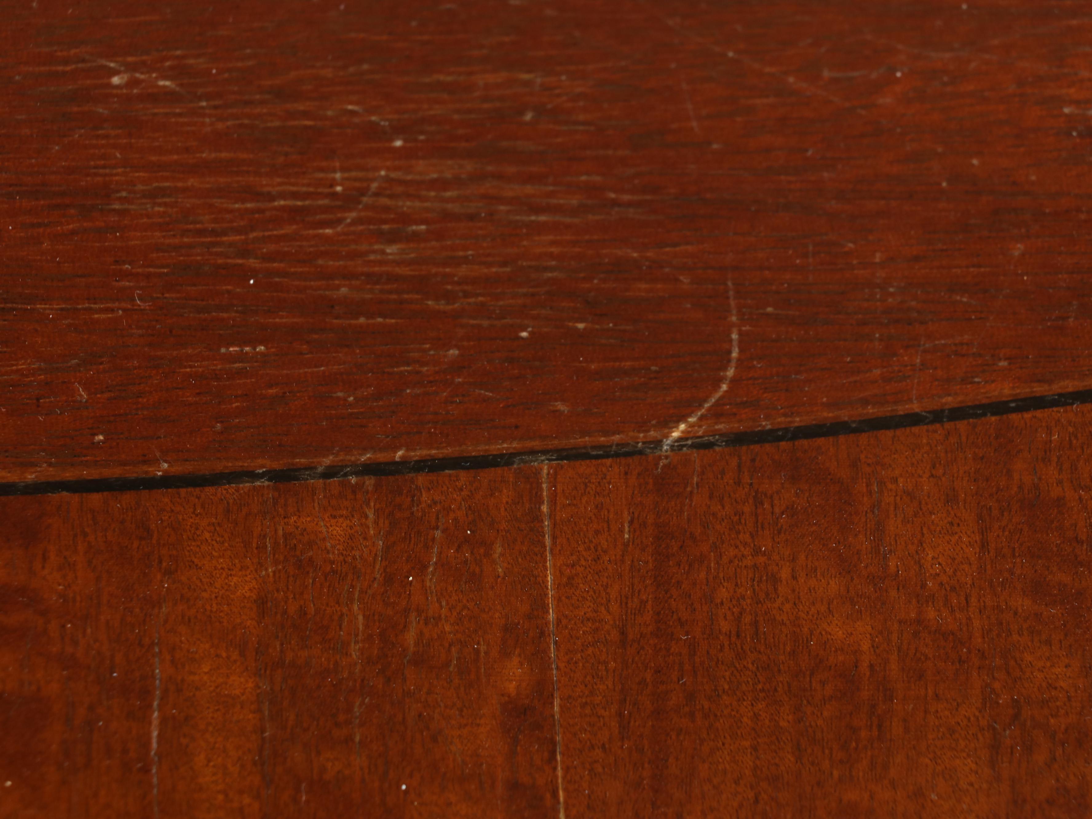 Councill Craftsman Hepplewhite Style Mahogany Side Chest of Drawers