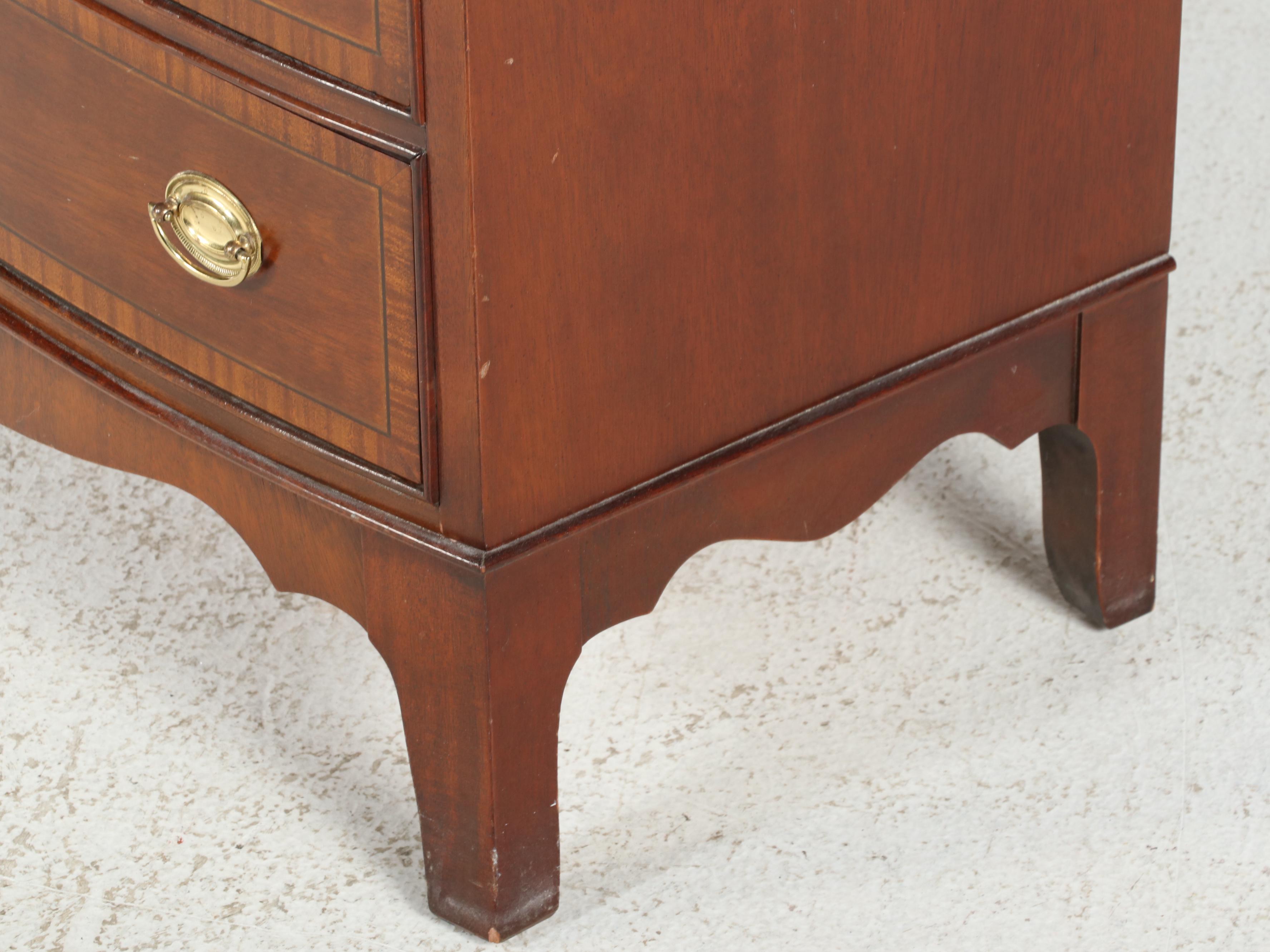 Councill Craftsman Hepplewhite Style Mahogany Side Chest of Drawers