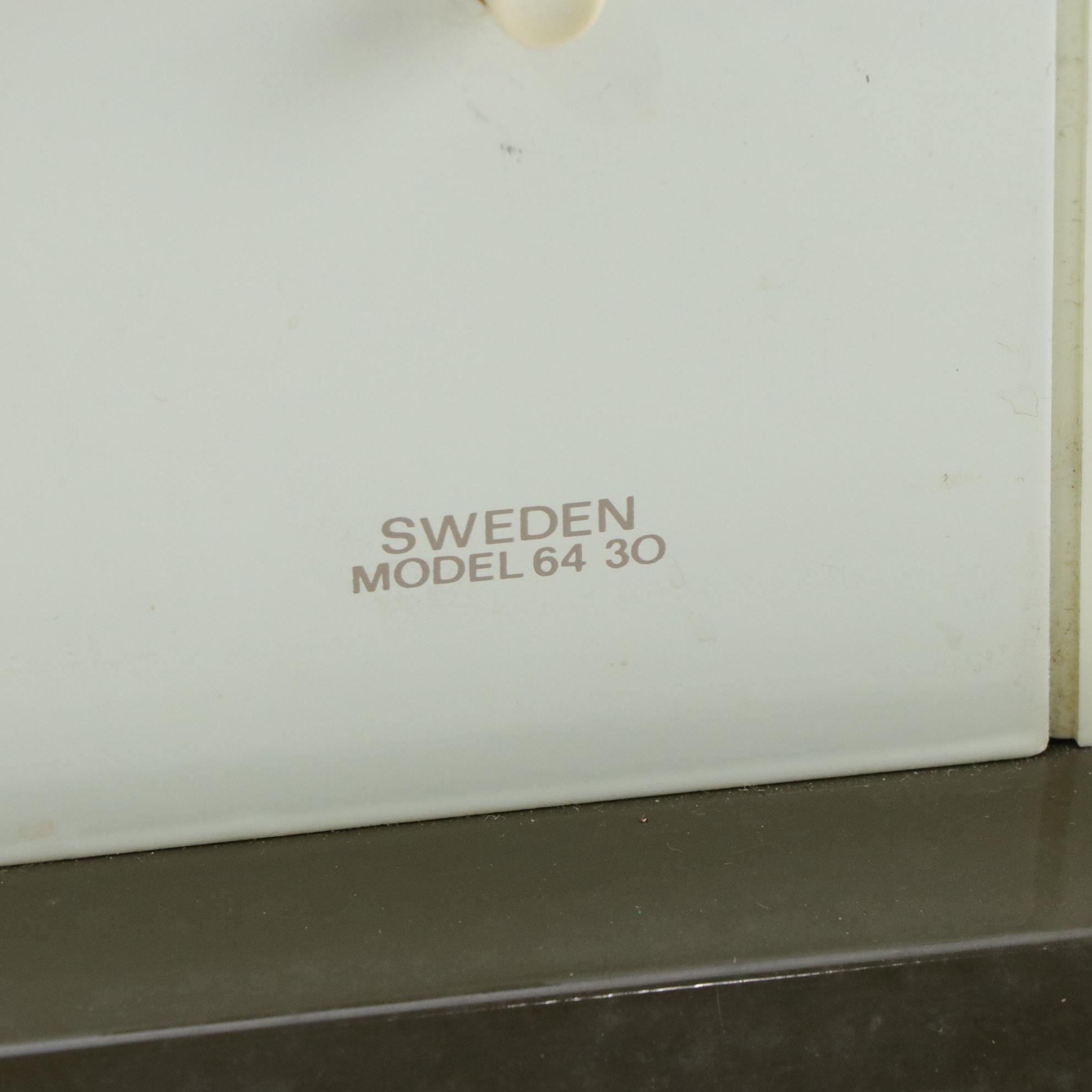 Husqvarna Viking Model 6430 Sewing Machine