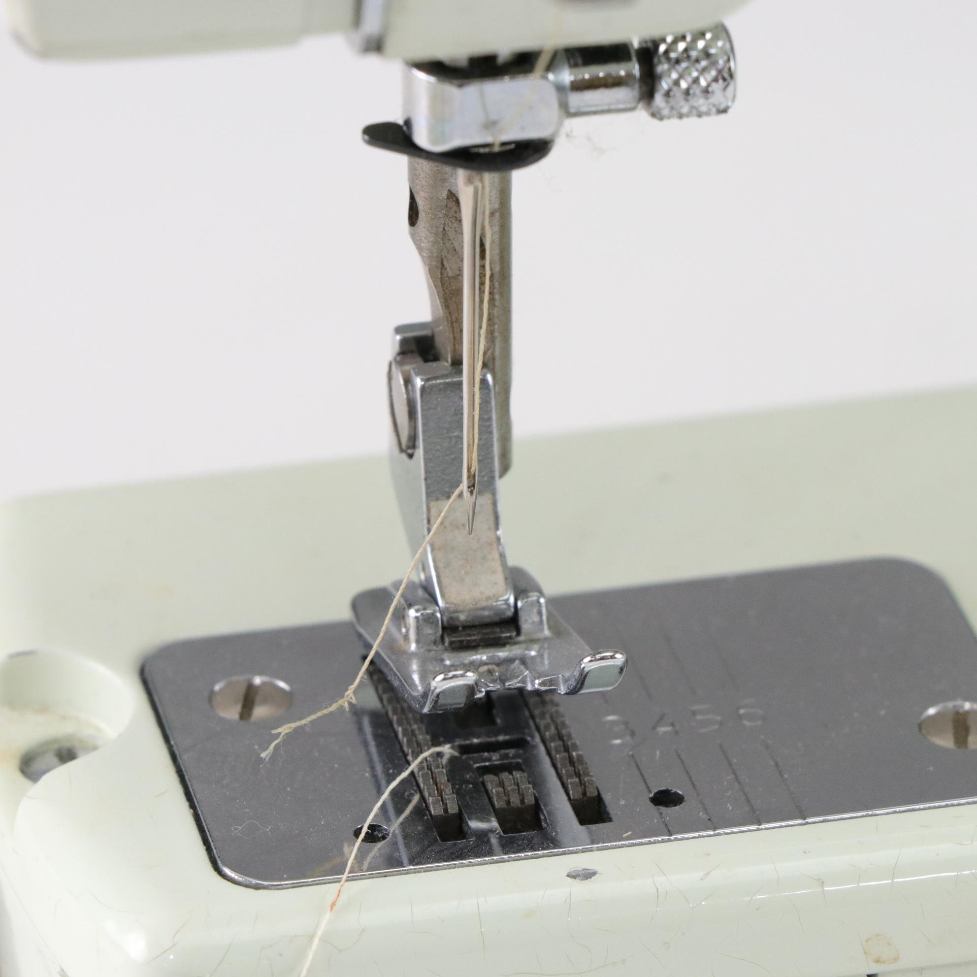 Husqvarna Viking Model 6430 Sewing Machine