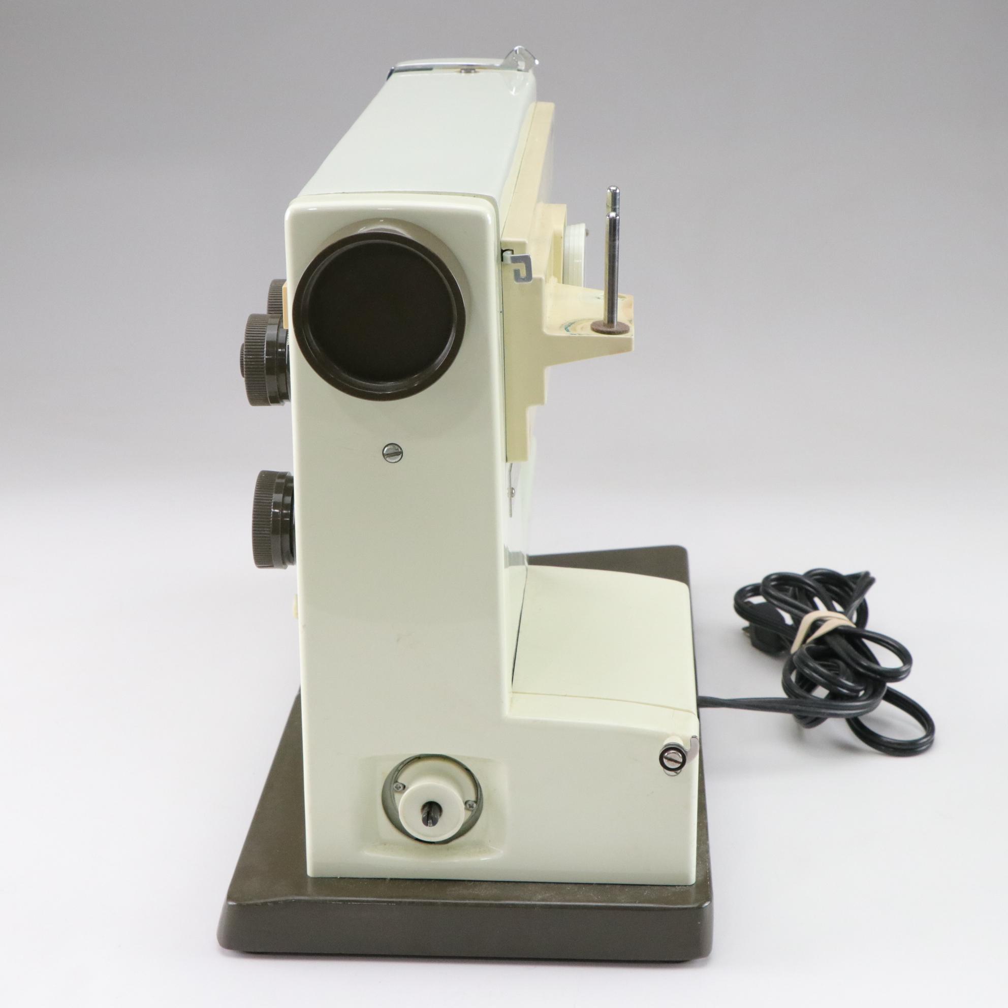 Husqvarna Viking Model 6430 Sewing Machine