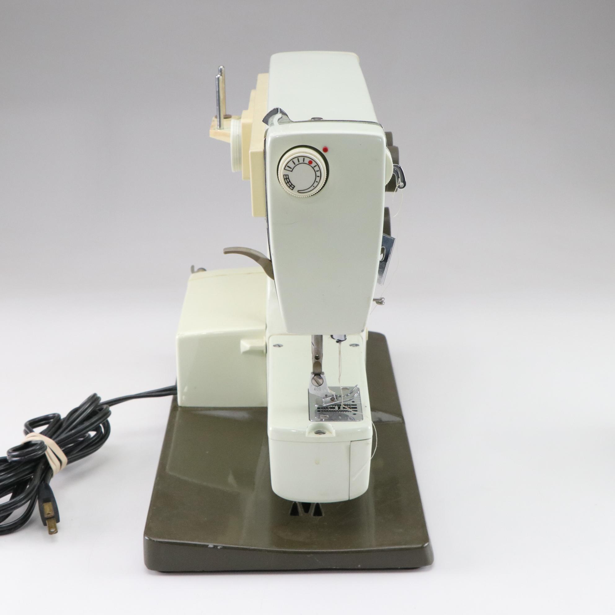 Husqvarna Viking Model 6430 Sewing Machine