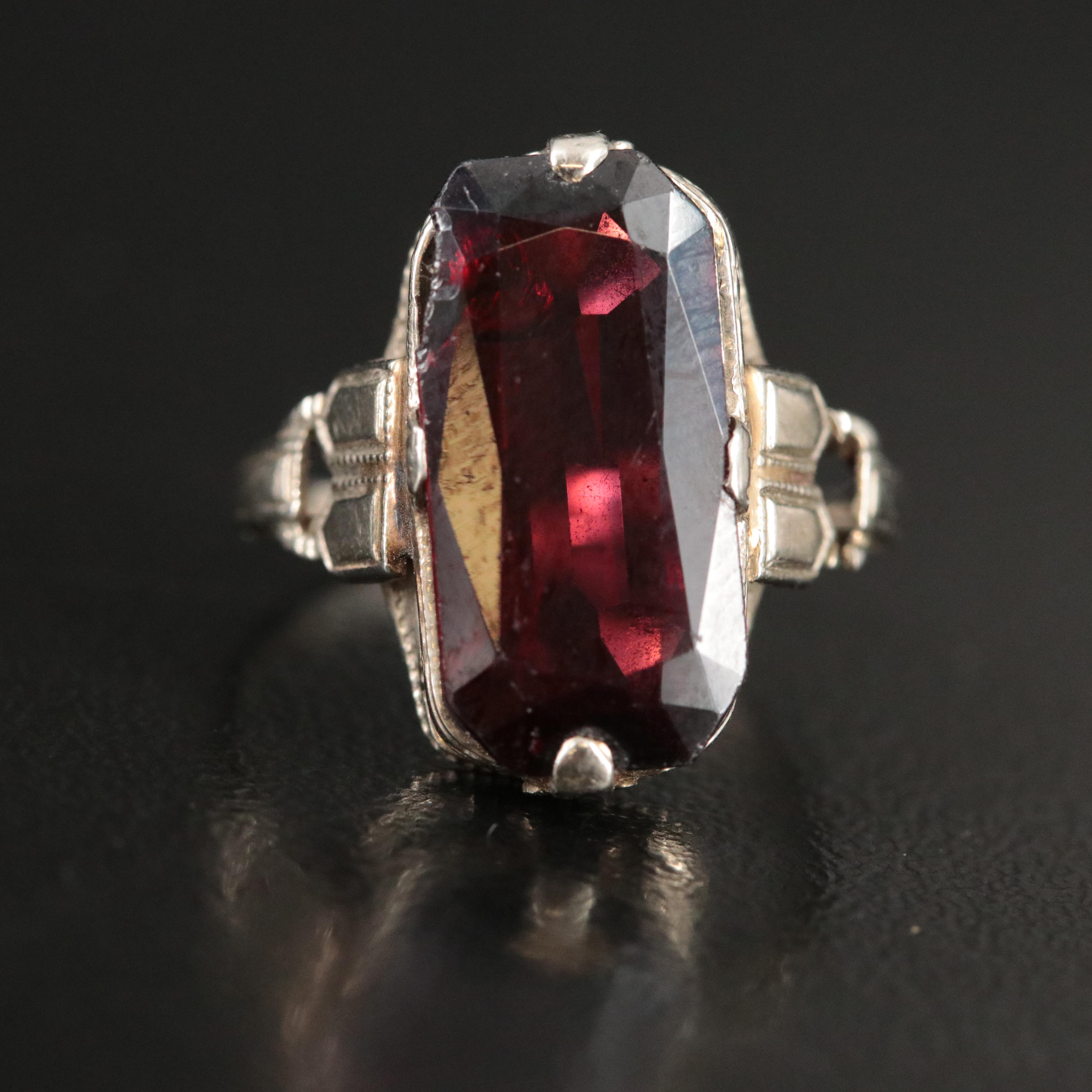 Vintage 14K Garnet Ring