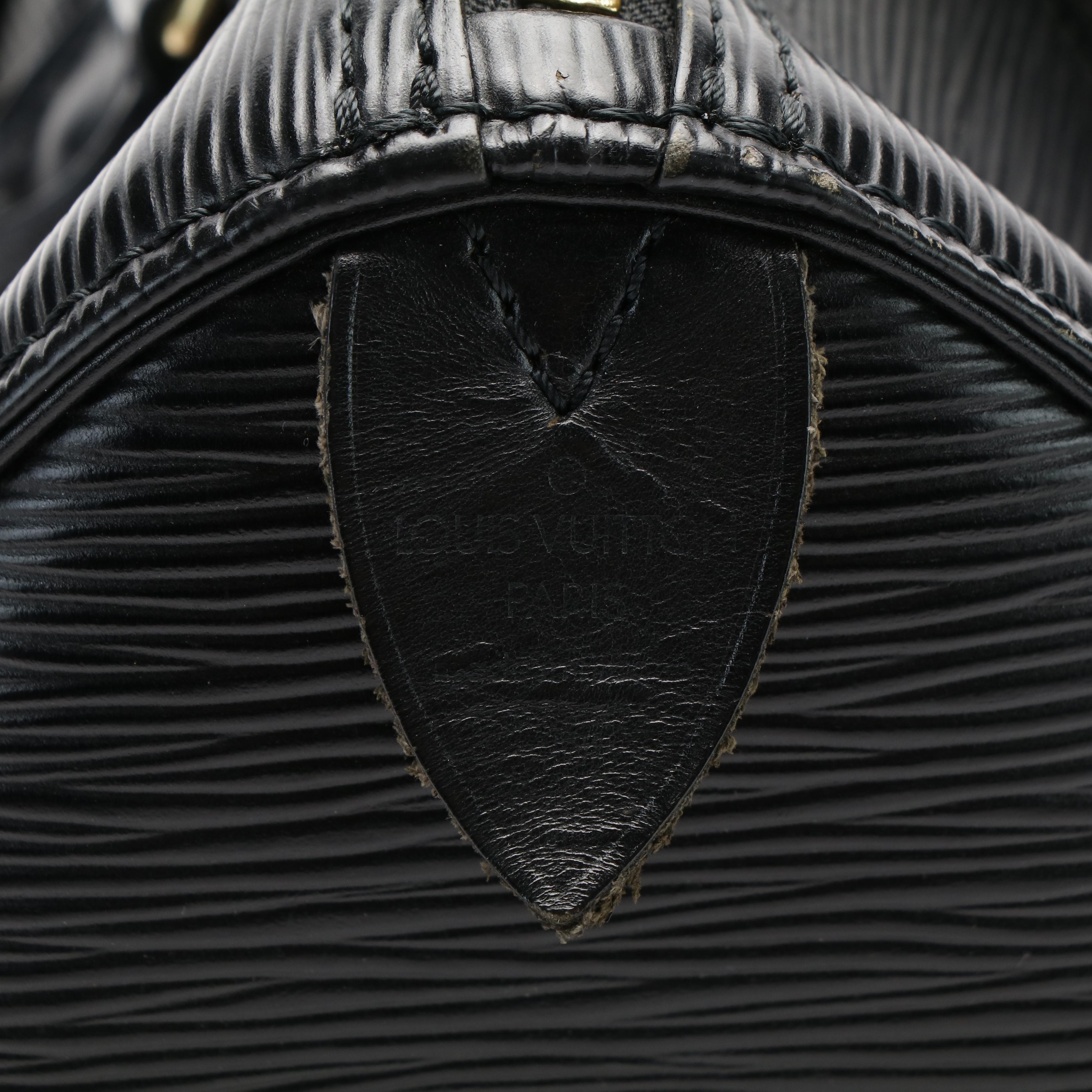 Louis Vuitton Speedy 28 Handbag in Black Epi Leather
