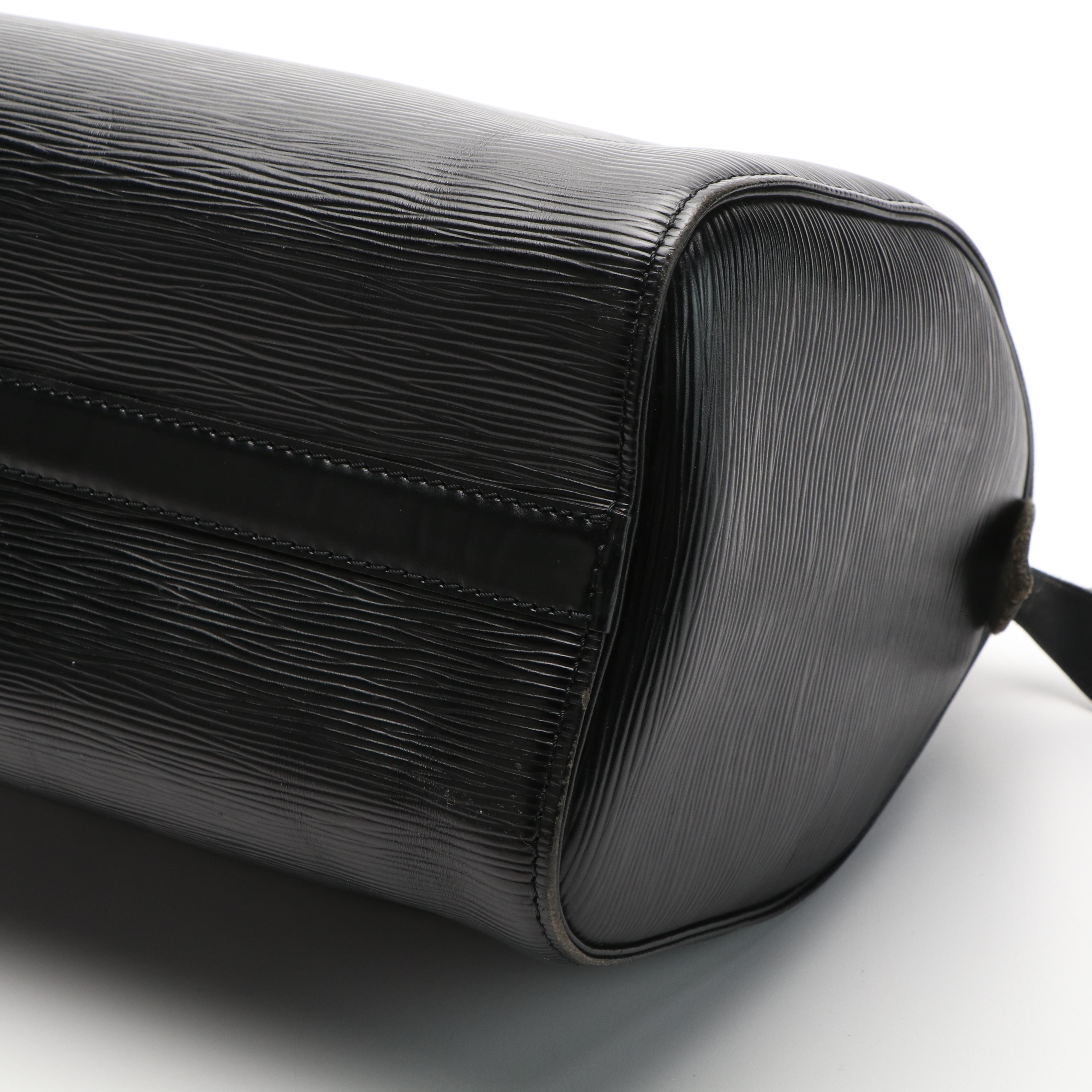 Louis Vuitton Speedy 28 Handbag in Black Epi Leather