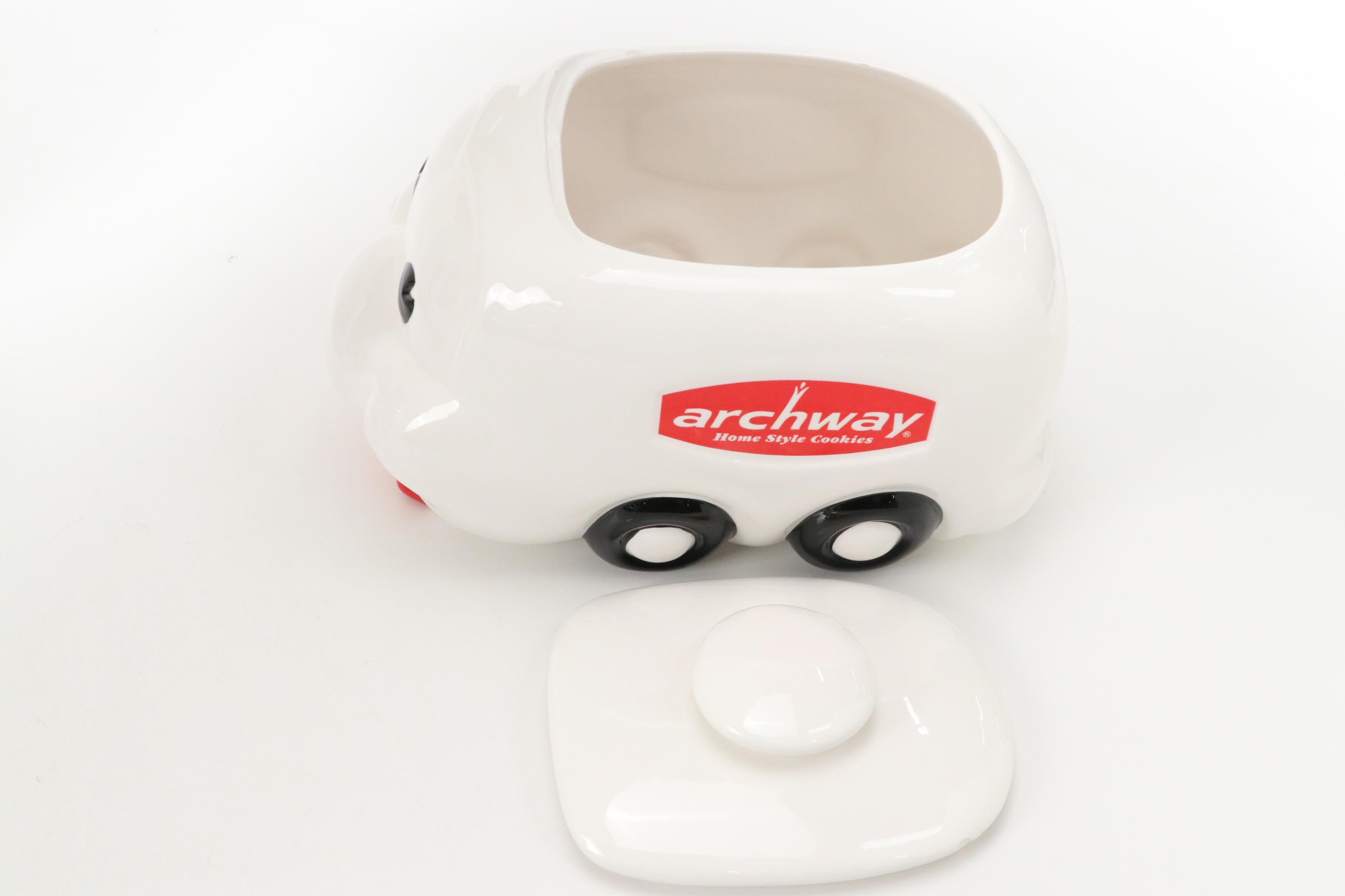 Keebler Co. Ceramic Cookie Jar with Other Cookie Jars, 1981