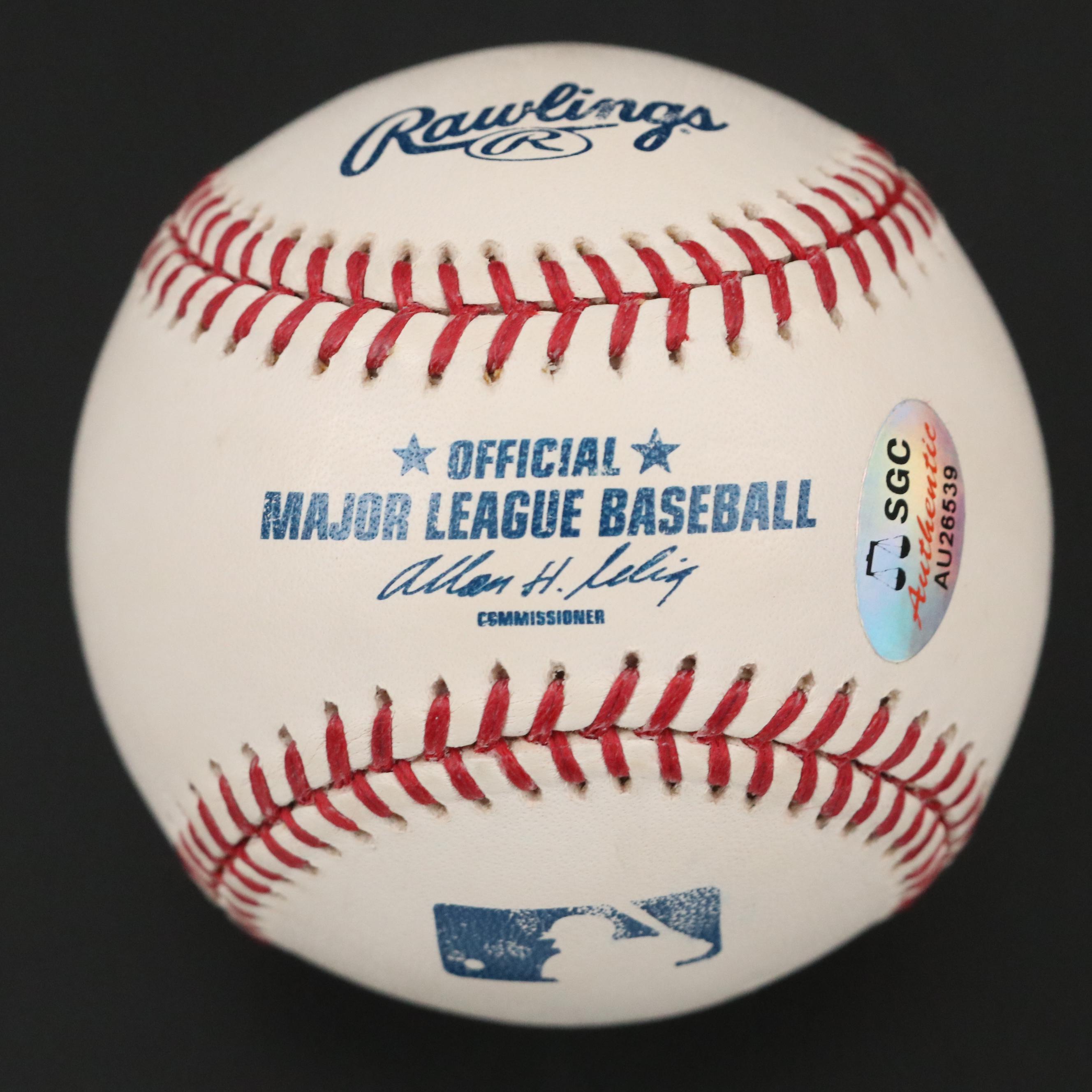 Frank Robinson Signed Rawlings Official MLB Baseball and Cincinnati Reds Card