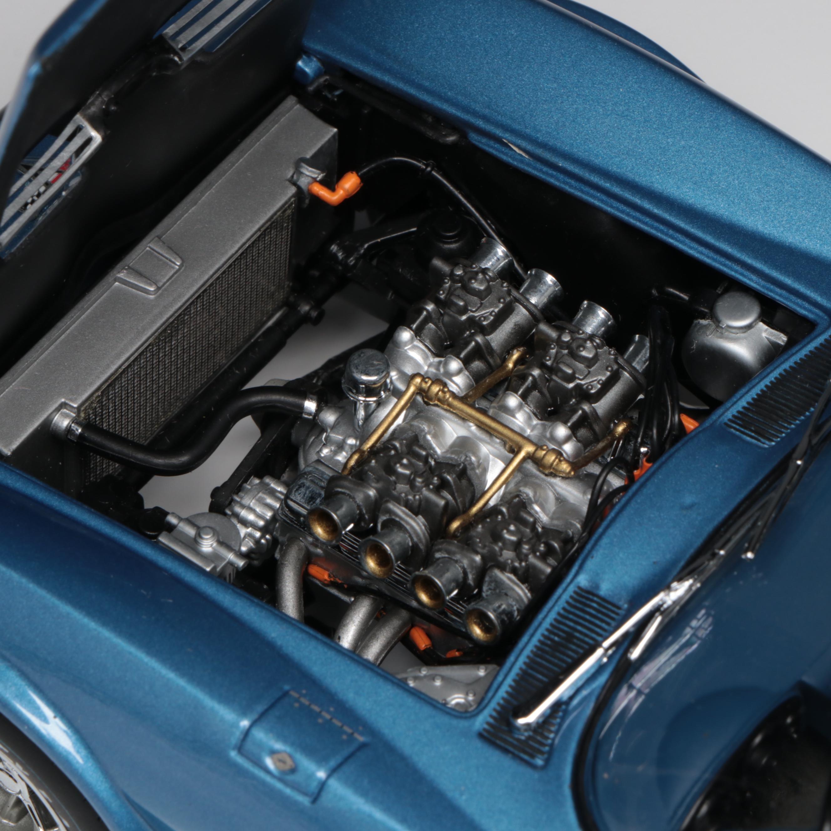 Exoto "1963 Corvette Grand Sport Coupe" Nassau Speedweek Diecast Model Car