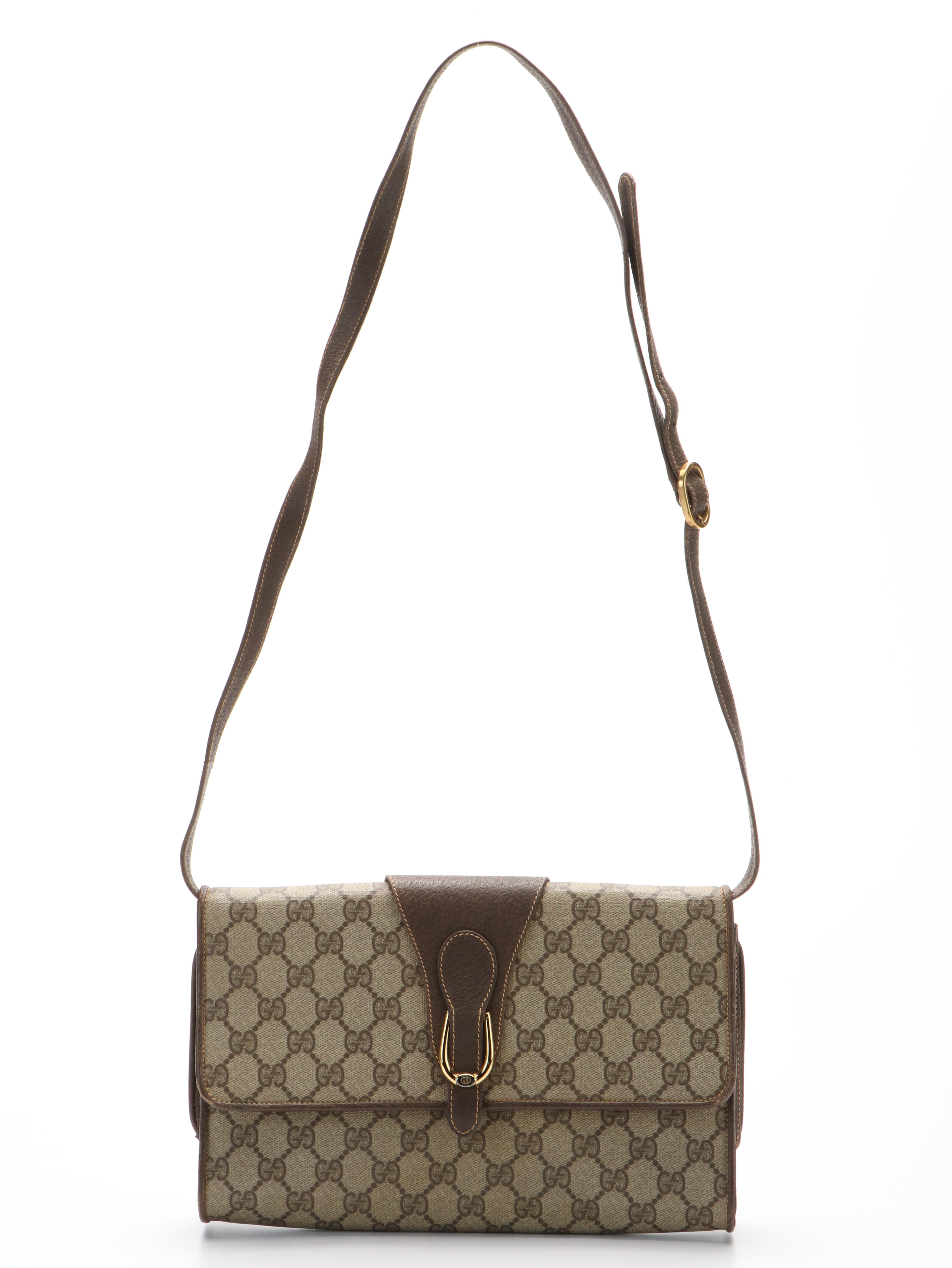 Gucci Crossbody Messenger Bag in GG Supreme Coated Canvas and Leather