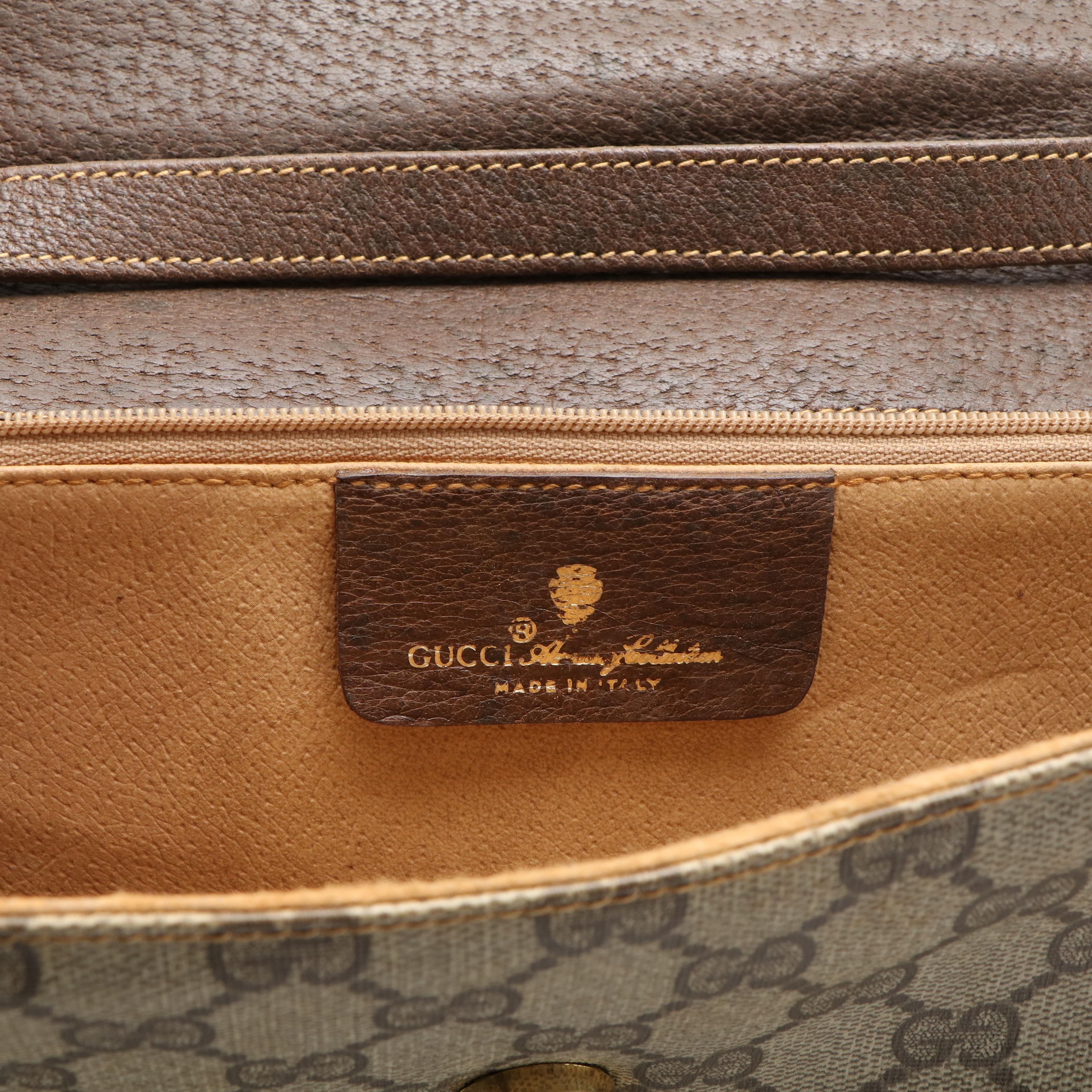 Gucci Crossbody Messenger Bag in GG Supreme Coated Canvas and Leather