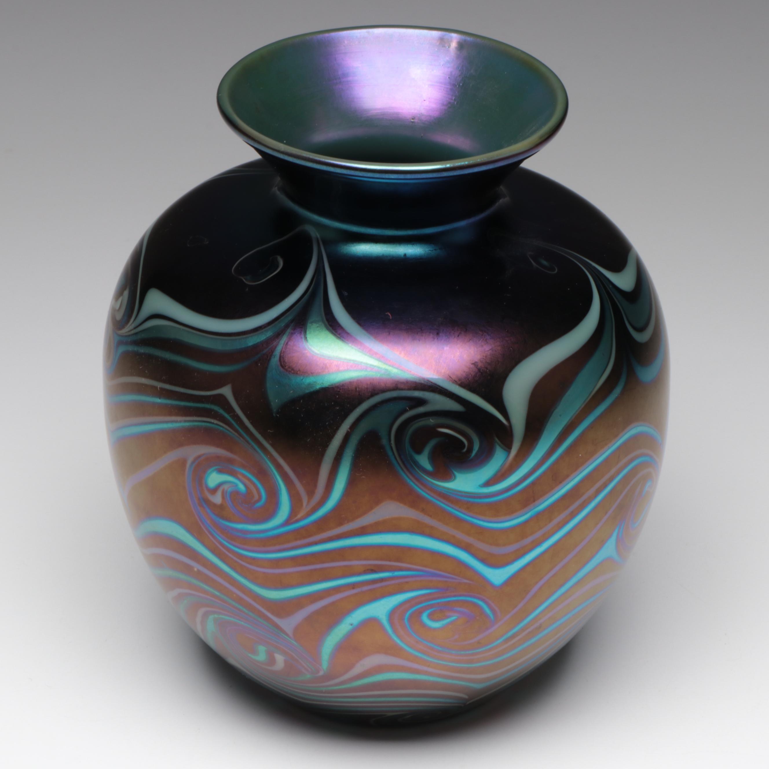 Lundberg Studios Iridescent "King Tut" Blown Art Glass Vase, 1980