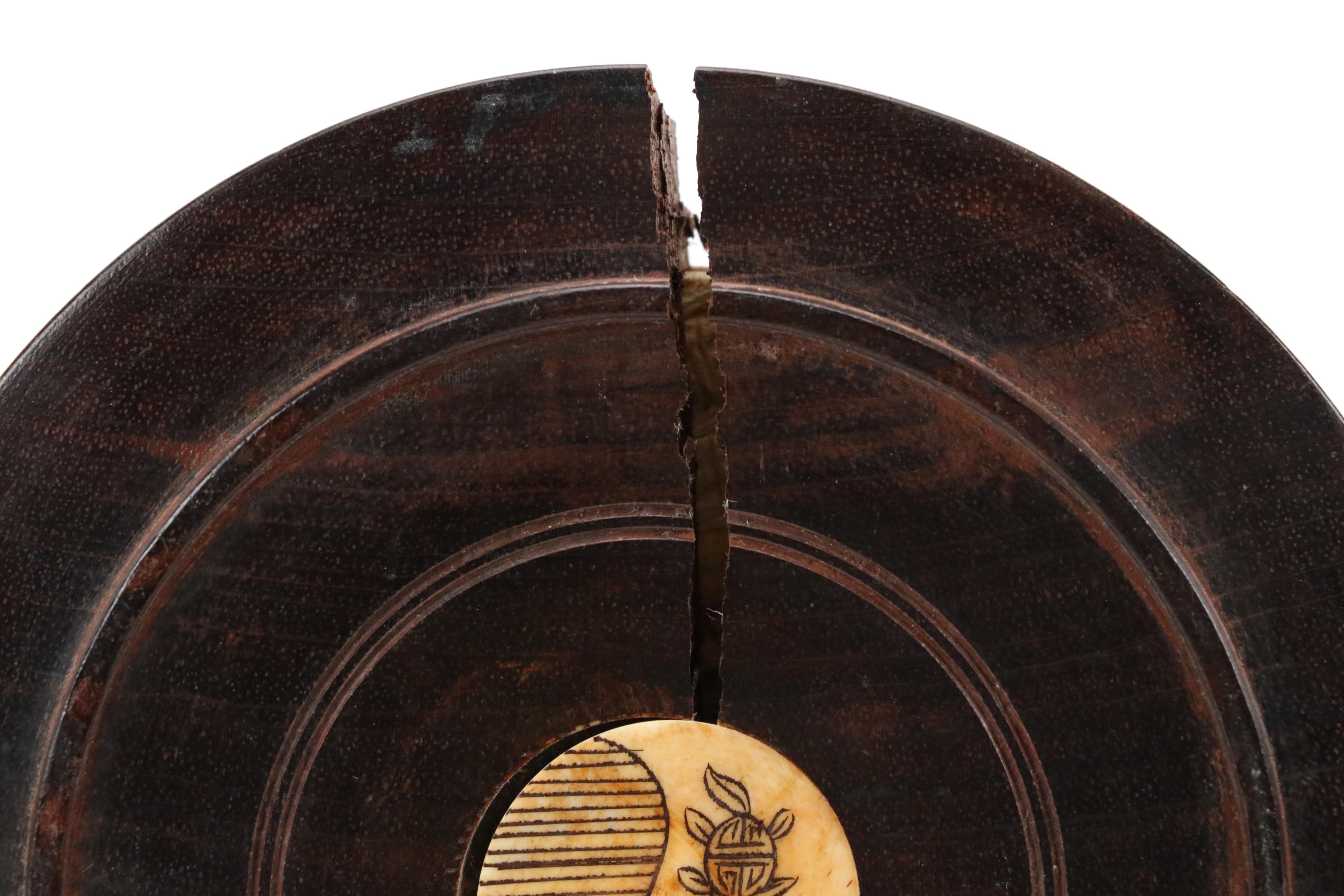 Chinese Zodiac Wood and Bone Inlay Feng-Shui Luopan Compass