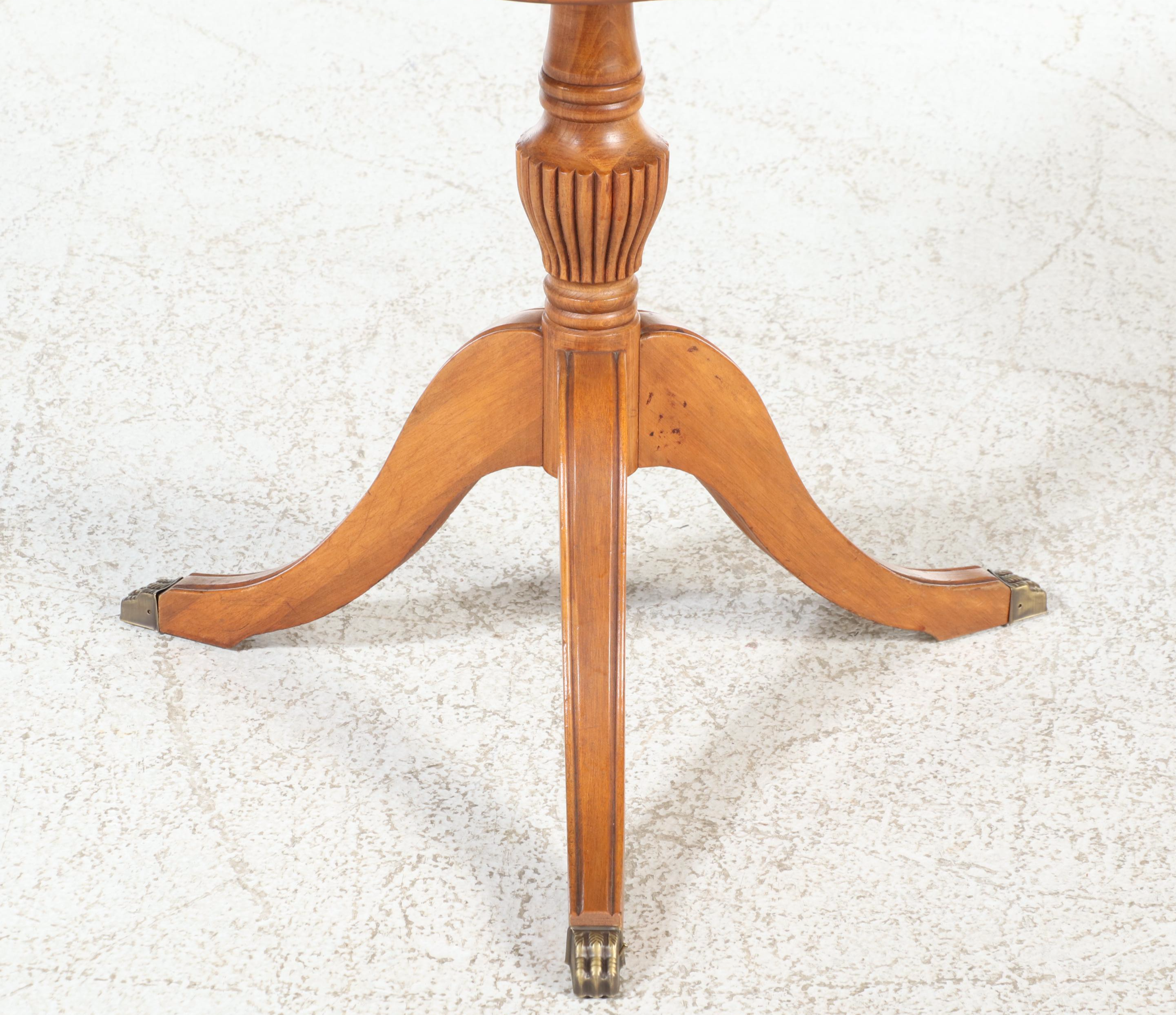 Federal Style Mahogany Two-Tier Pie Crust Table, ca. 1930s