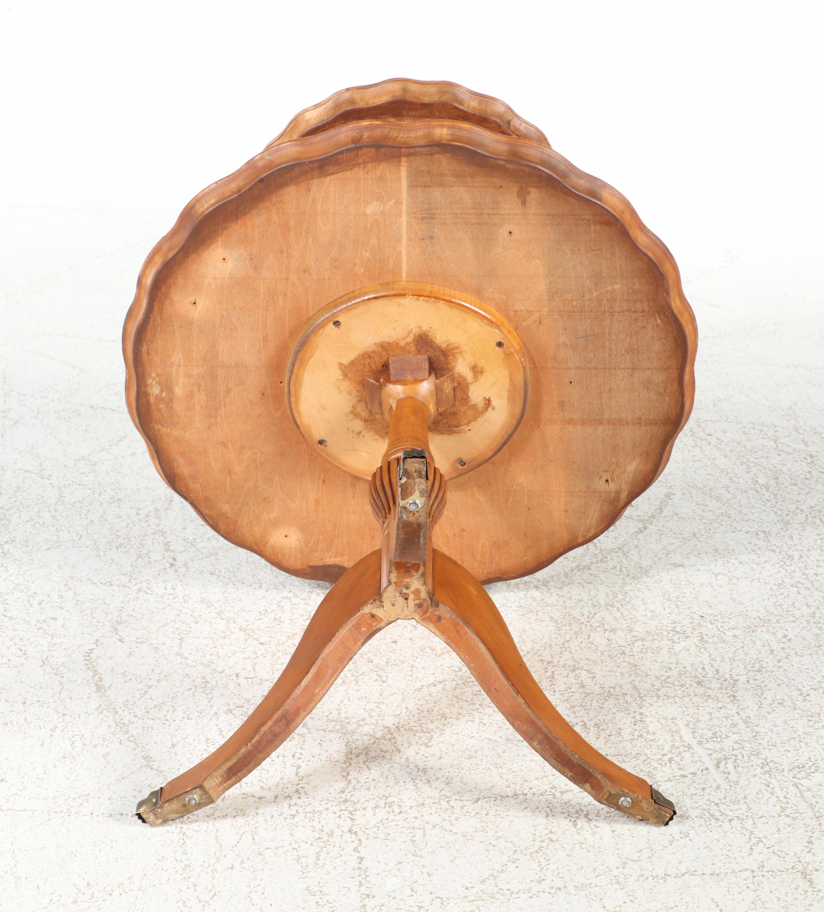 Federal Style Mahogany Two-Tier Pie Crust Table, ca. 1930s