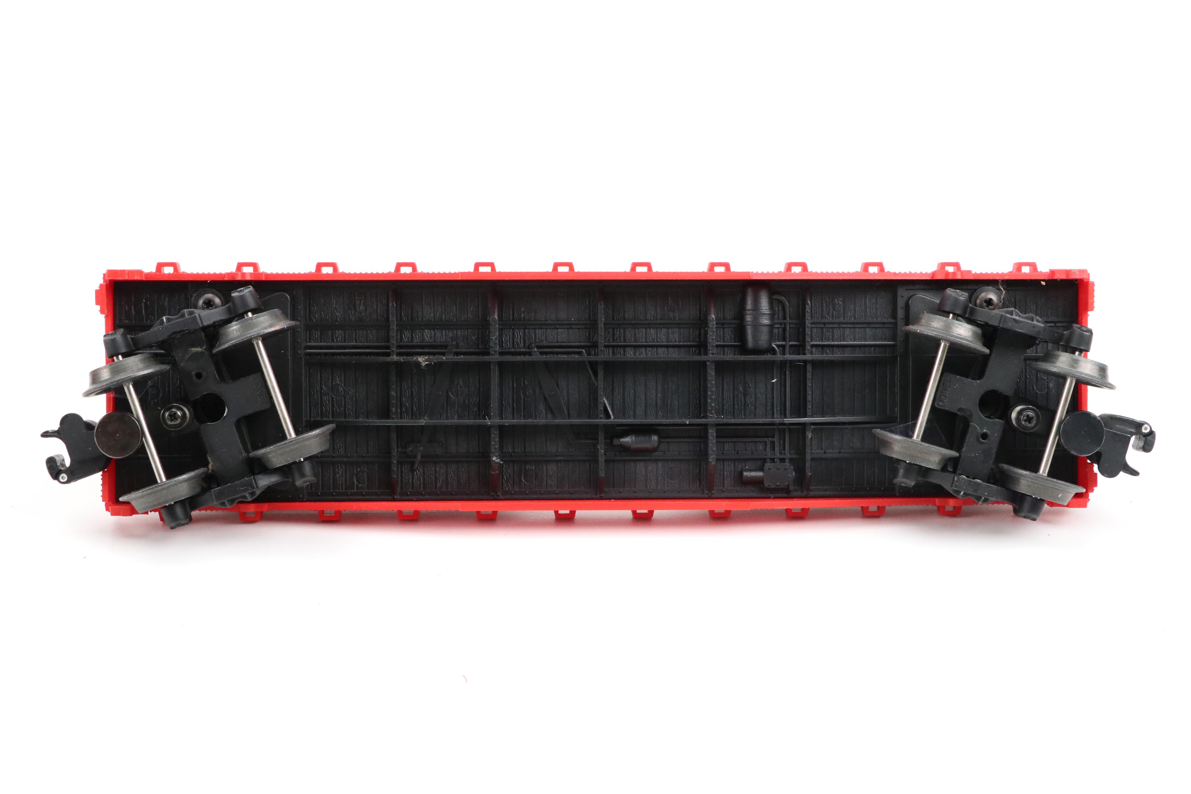 Lionel Corvette GP-7 Train Set and National Corvette Museum Train Car, 1999