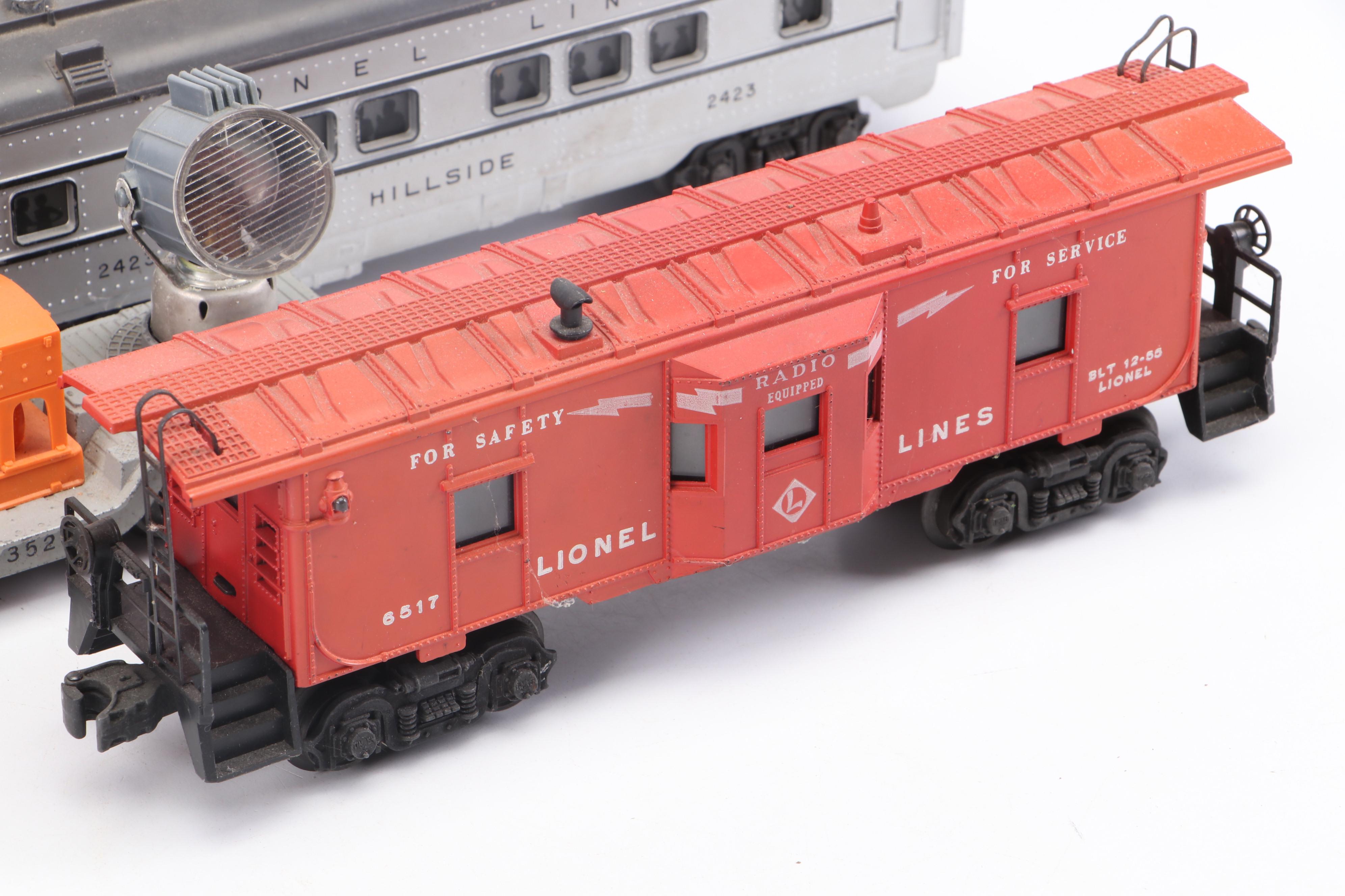 Lionel Bucyrus Erie Crane Car, Engine, Train Cars and Booklet