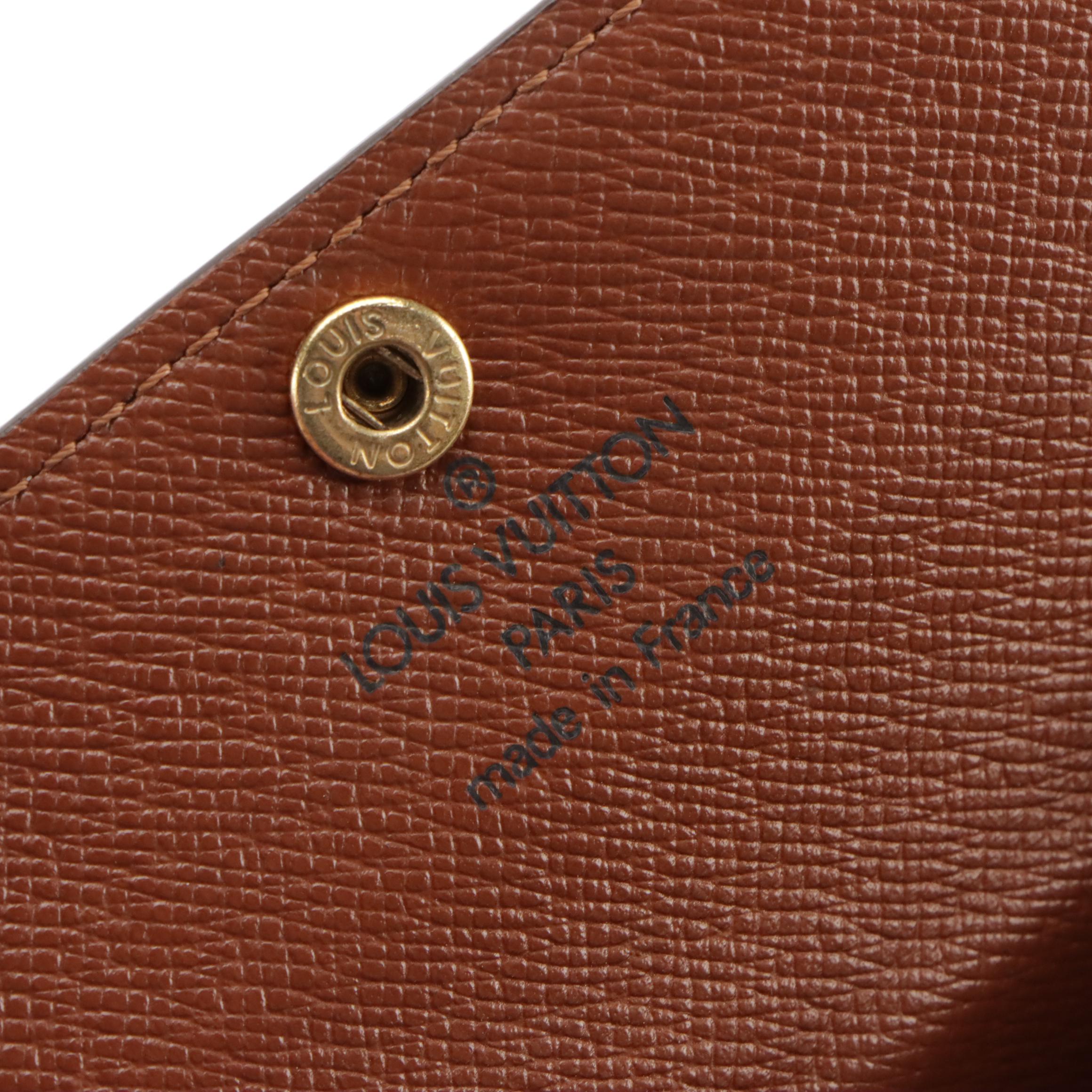 Louis Vuitton Ludlow Compact Wallet in Monogram Canvas