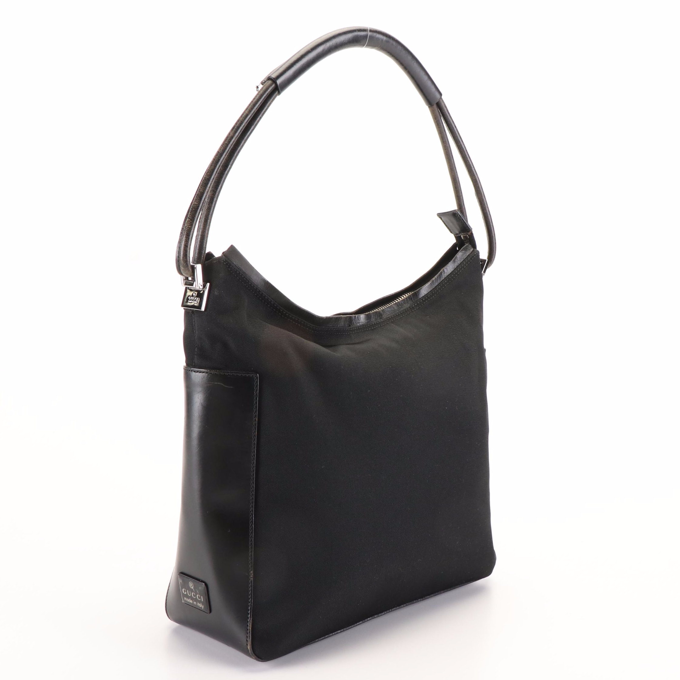 Gucci Hobo Bag in Black Nylon and Leather