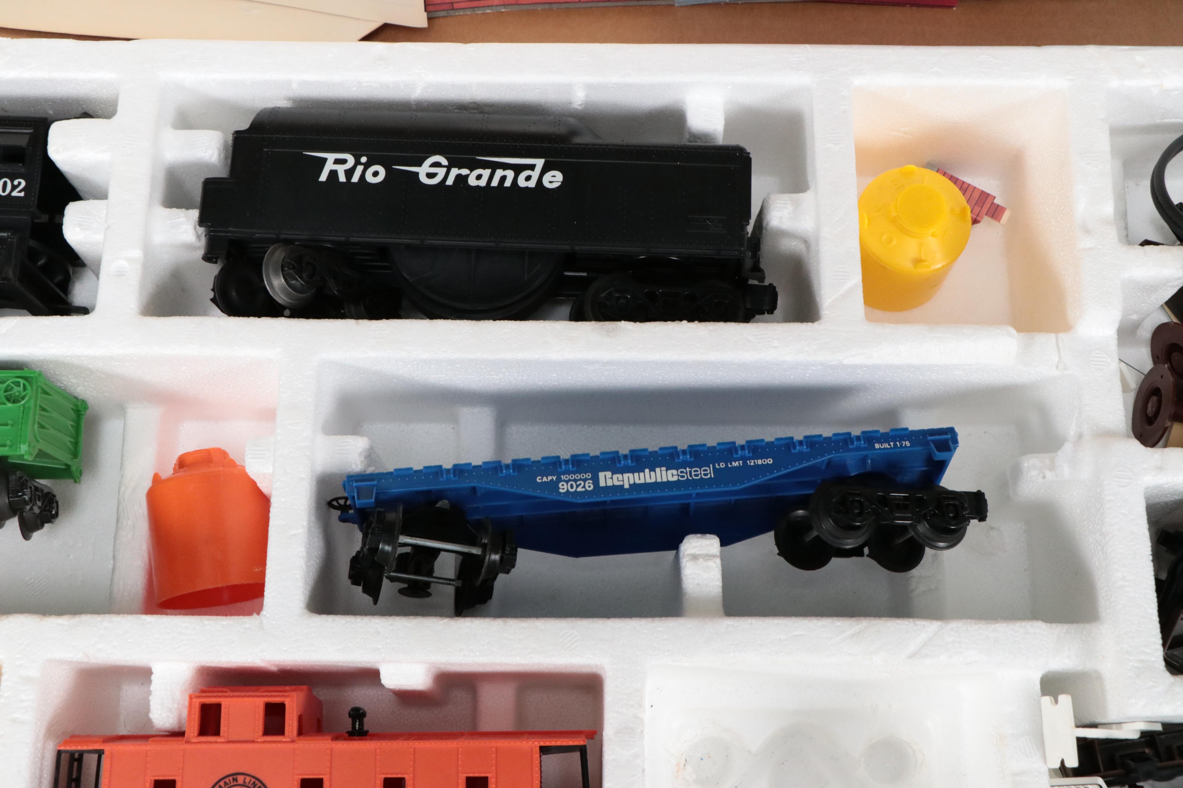 Thomas Kinkade's Christmas Express with Lionel The Black River Freight Set