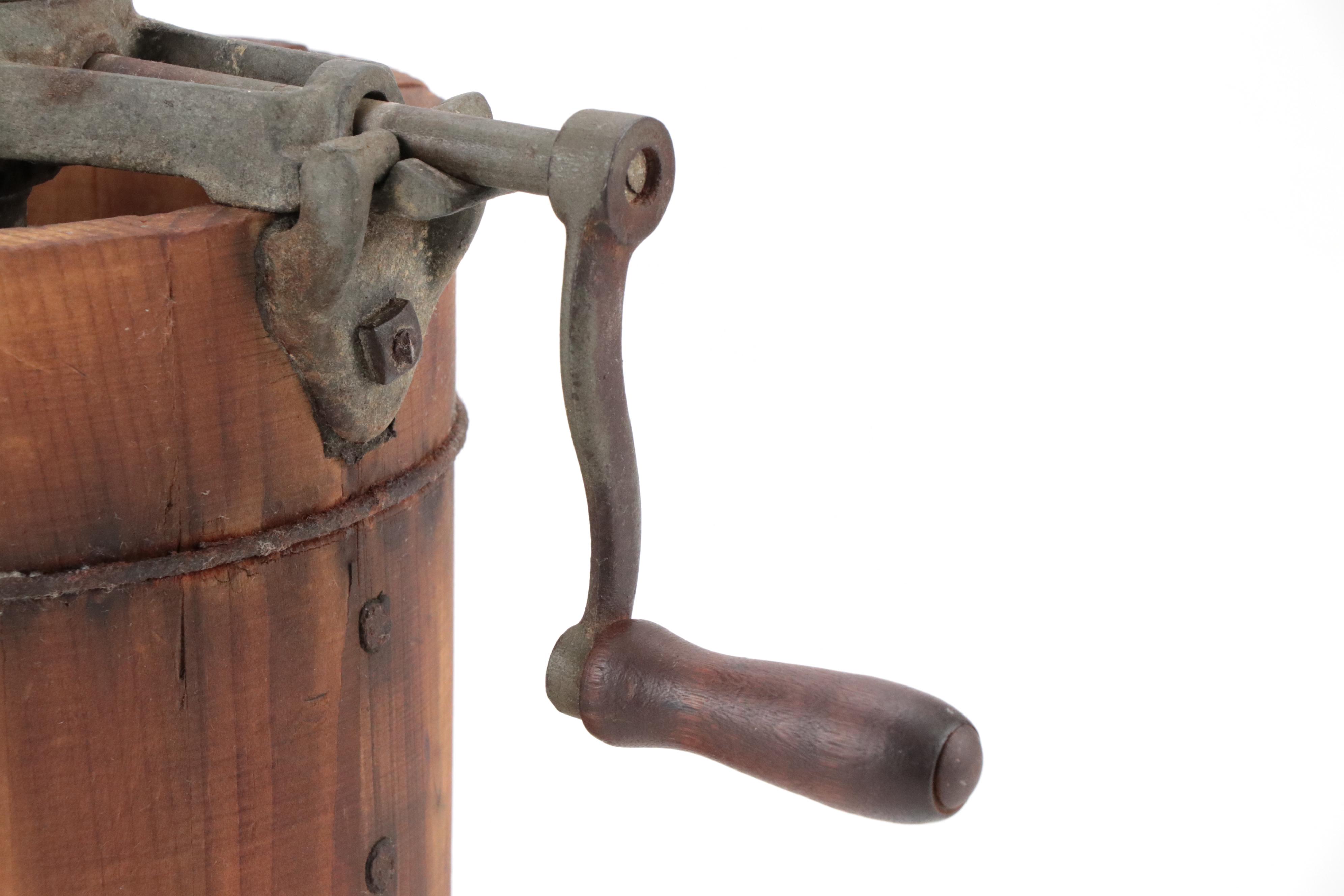 White Mountain Freezer Hand Crank Ice Cream Maker