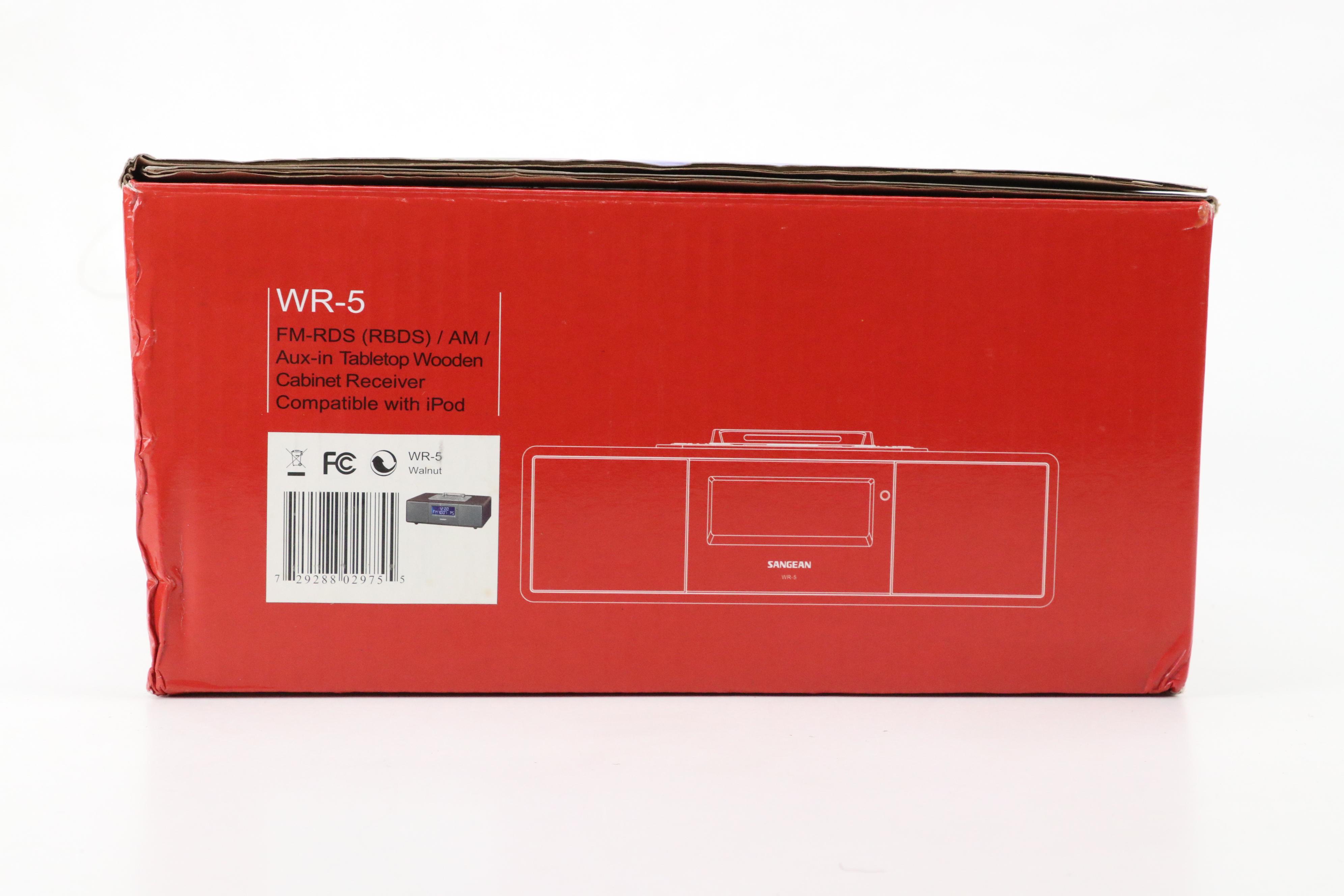 Sangean WR-5 AM/FM Radio with Apple iPod Dock