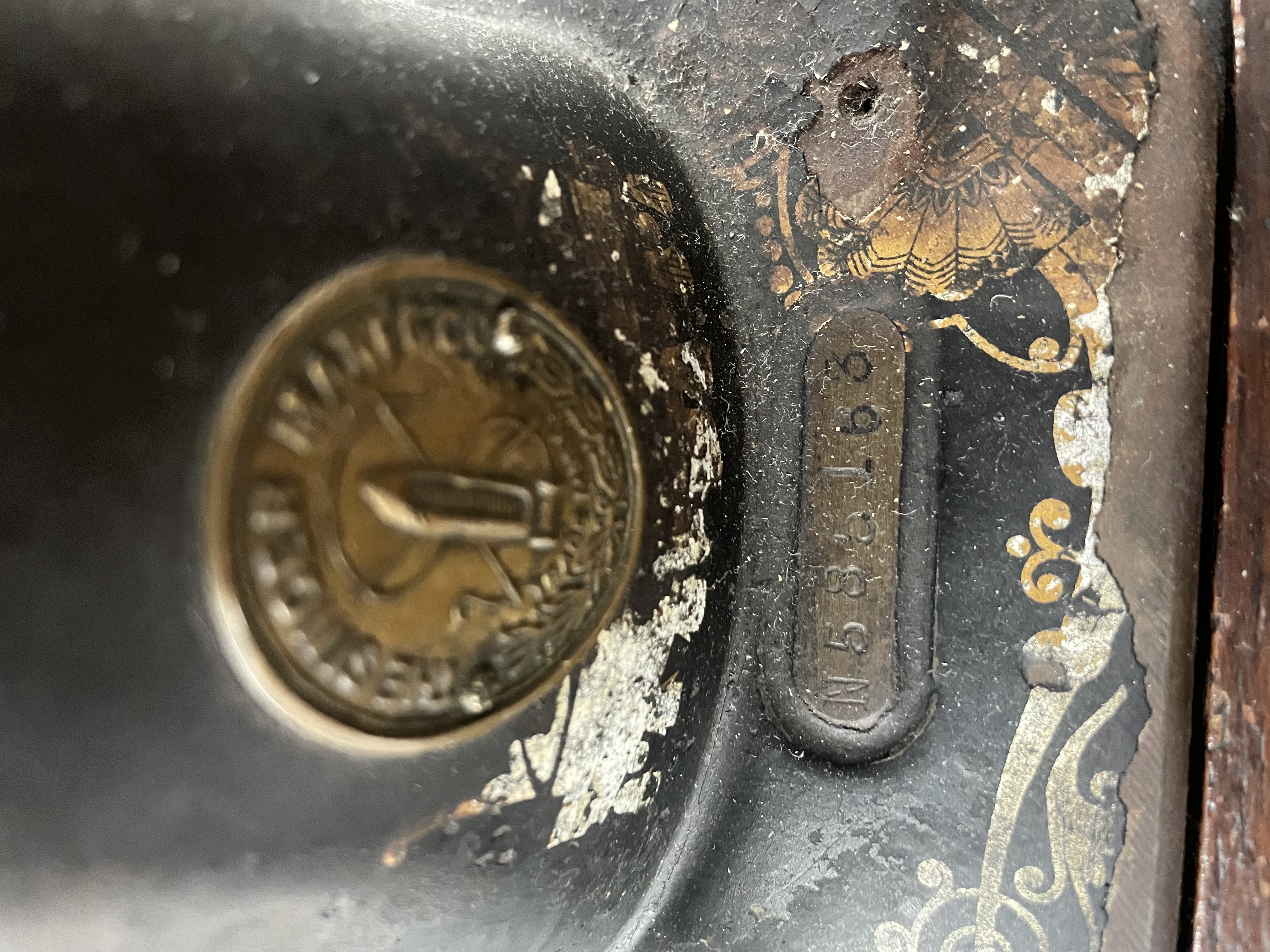 Singer Antique Sewing Machine with Treadle Table, Circa 1906