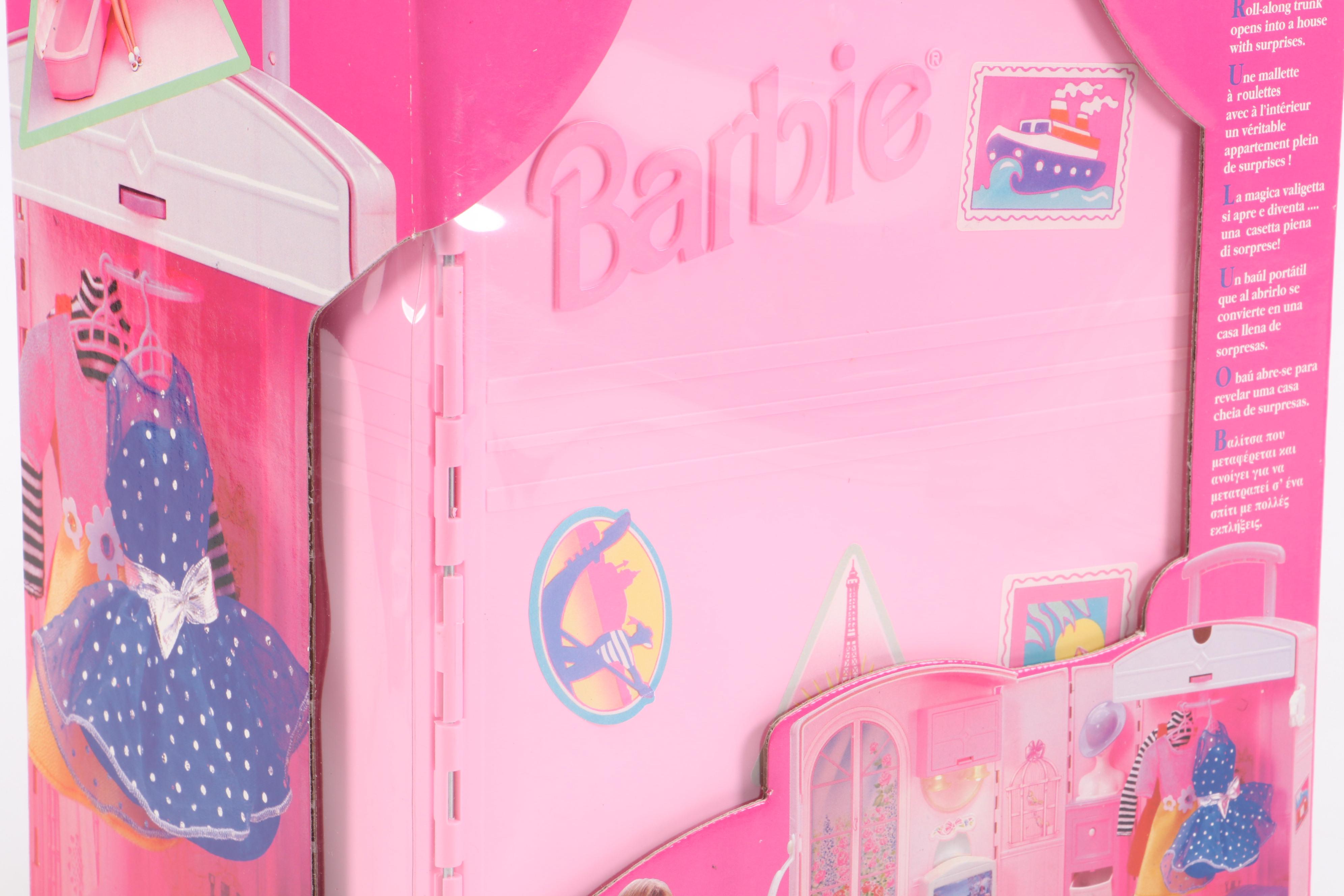 Barbie Travelin' House Roll-Along Trunk Dollhouse