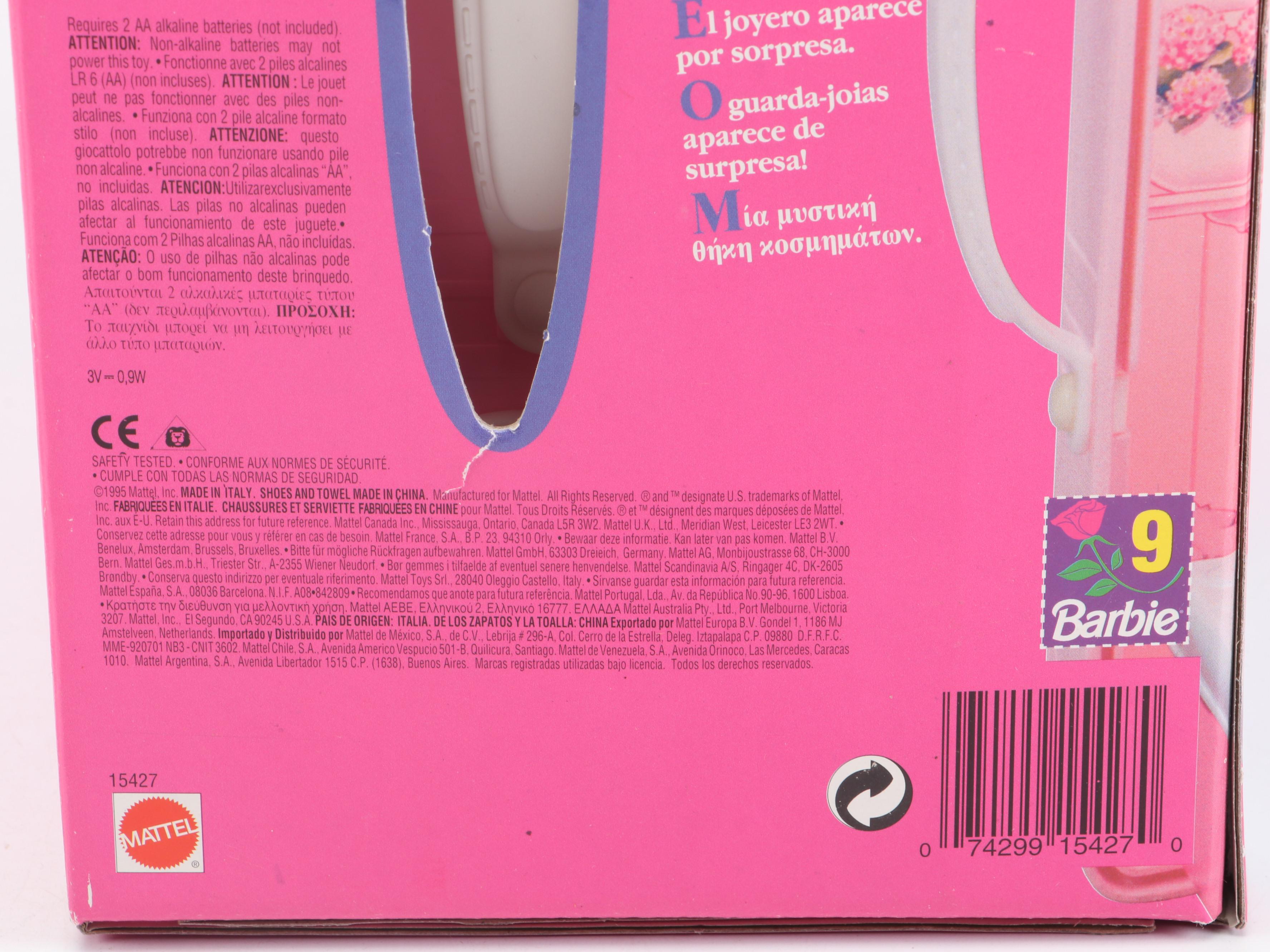 Barbie Travelin' House Roll-Along Trunk Dollhouse