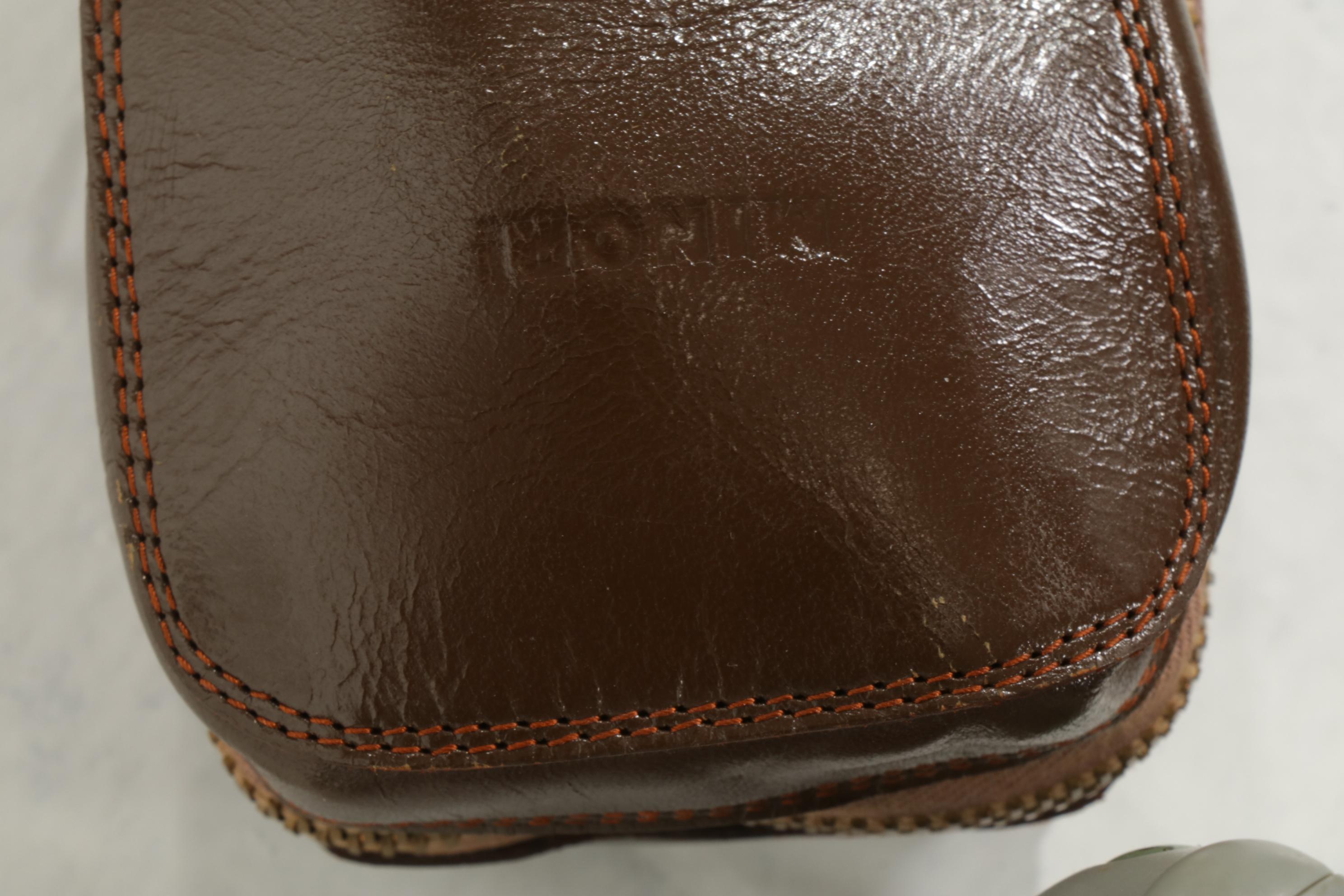 Camera Tripods, Monopod, and Carrying Cases