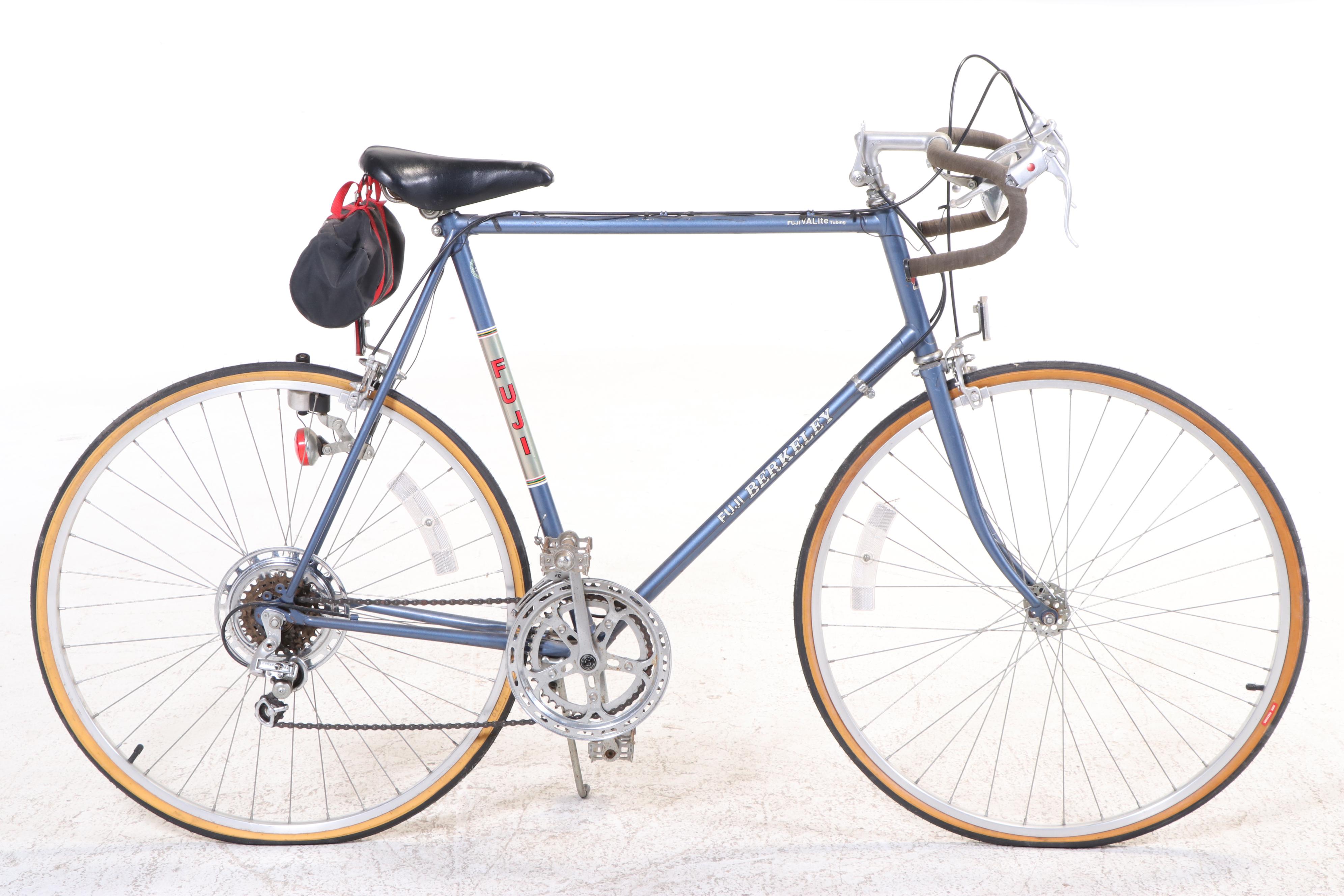 Fuji Berkeley Road Bicycle with Union Headlamp and Cycles Zippered Bag