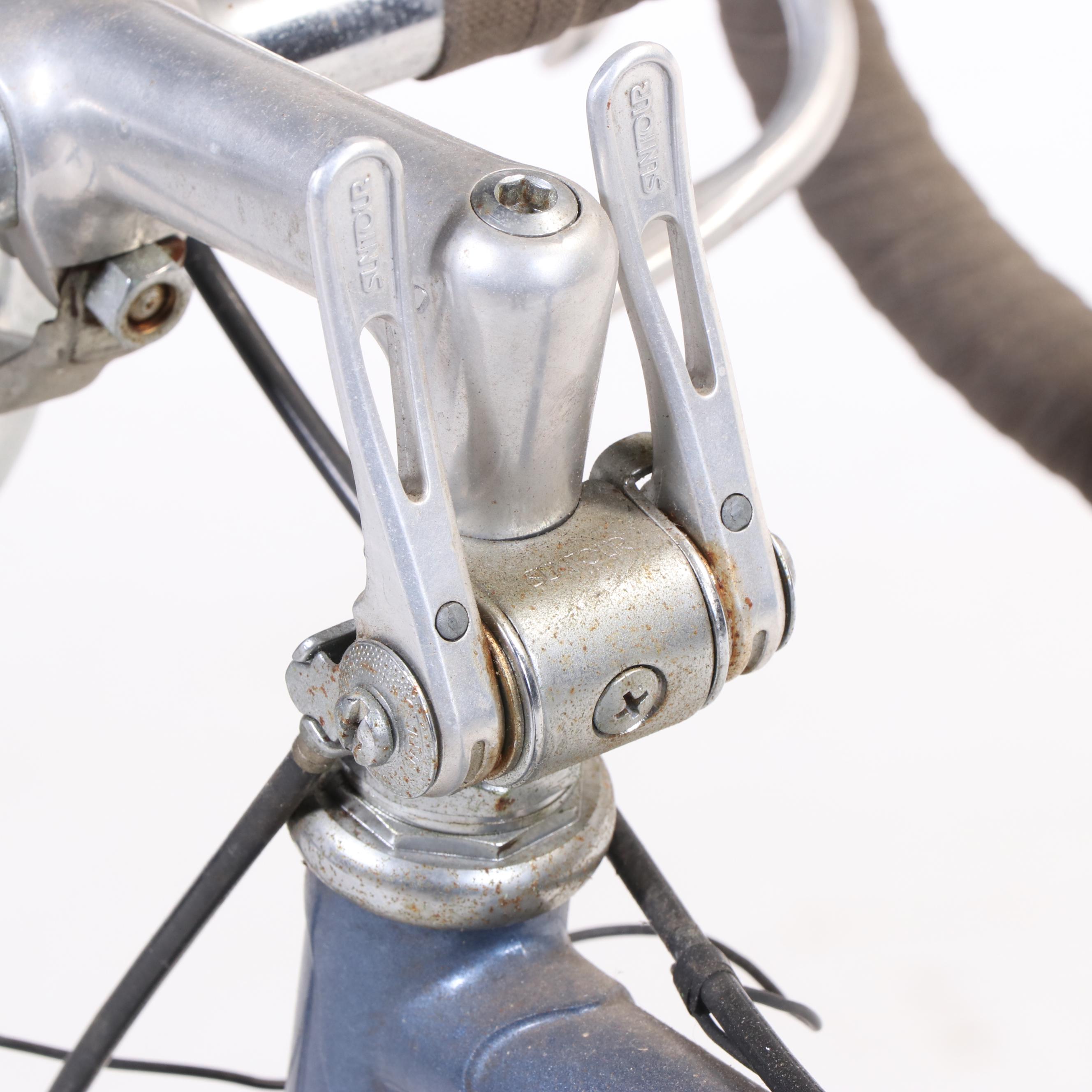 Fuji Berkeley Road Bicycle with Union Headlamp and Cycles Zippered Bag